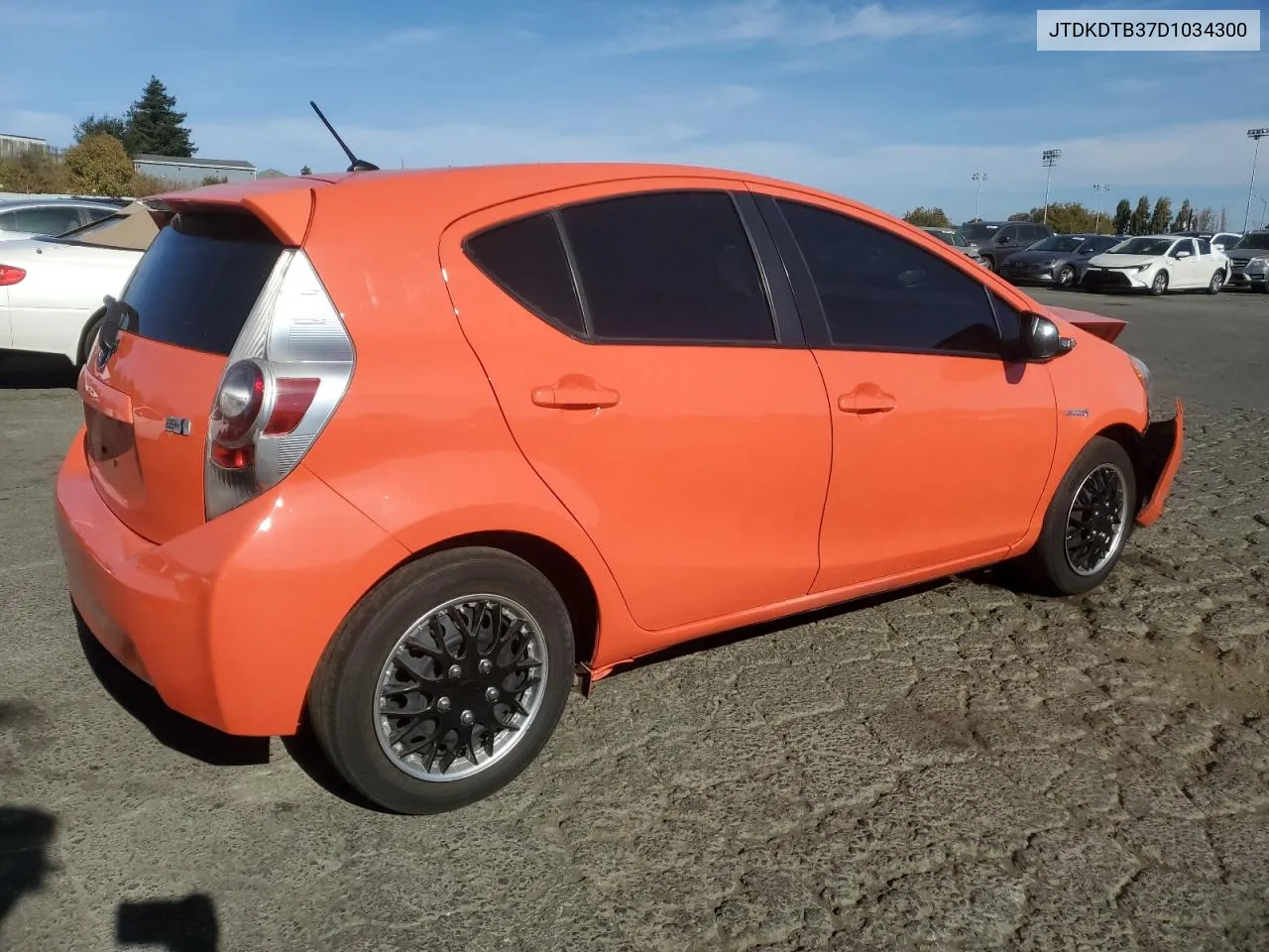 2013 Toyota Prius C VIN: JTDKDTB37D1034300 Lot: 76071474