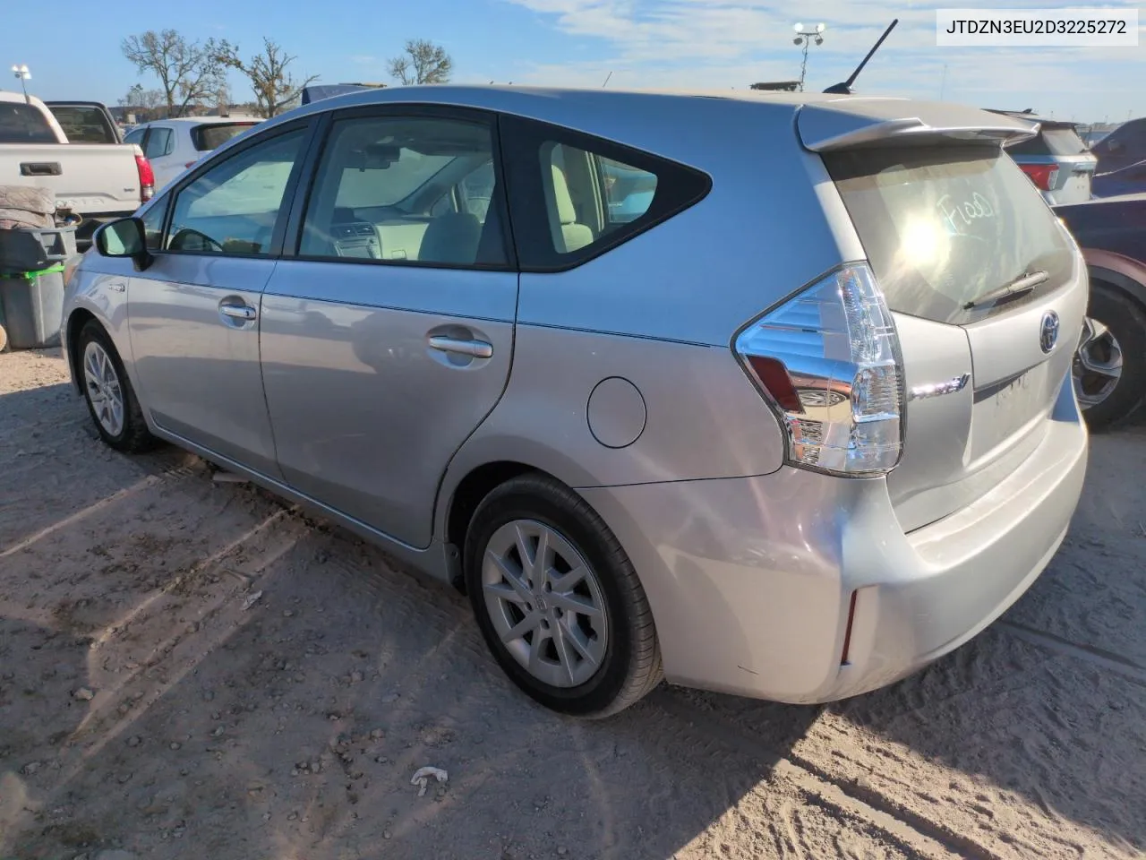 2013 Toyota Prius V VIN: JTDZN3EU2D3225272 Lot: 76156194