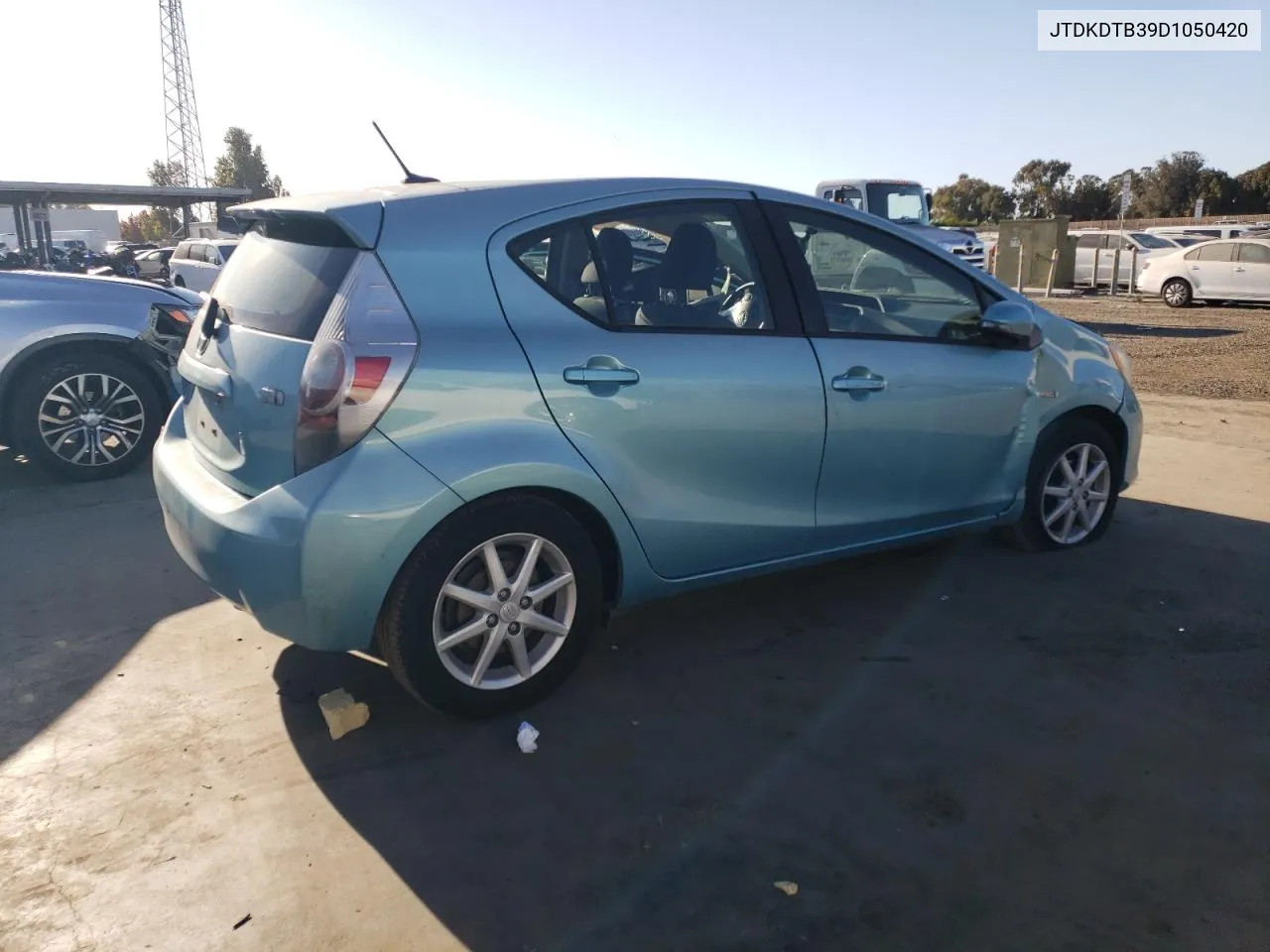 2013 Toyota Prius C VIN: JTDKDTB39D1050420 Lot: 76406454