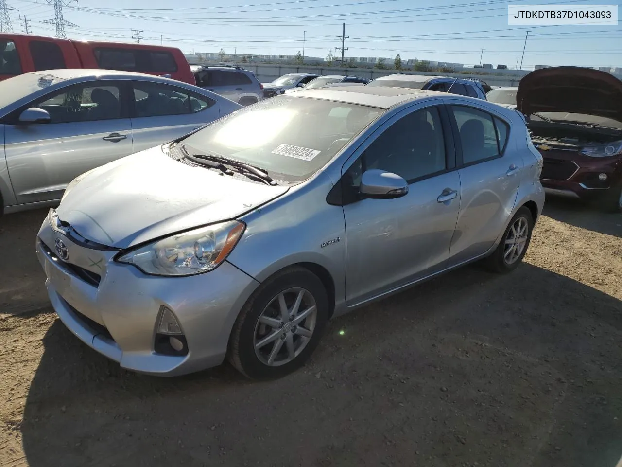 2013 Toyota Prius C VIN: JTDKDTB37D1043093 Lot: 76699224