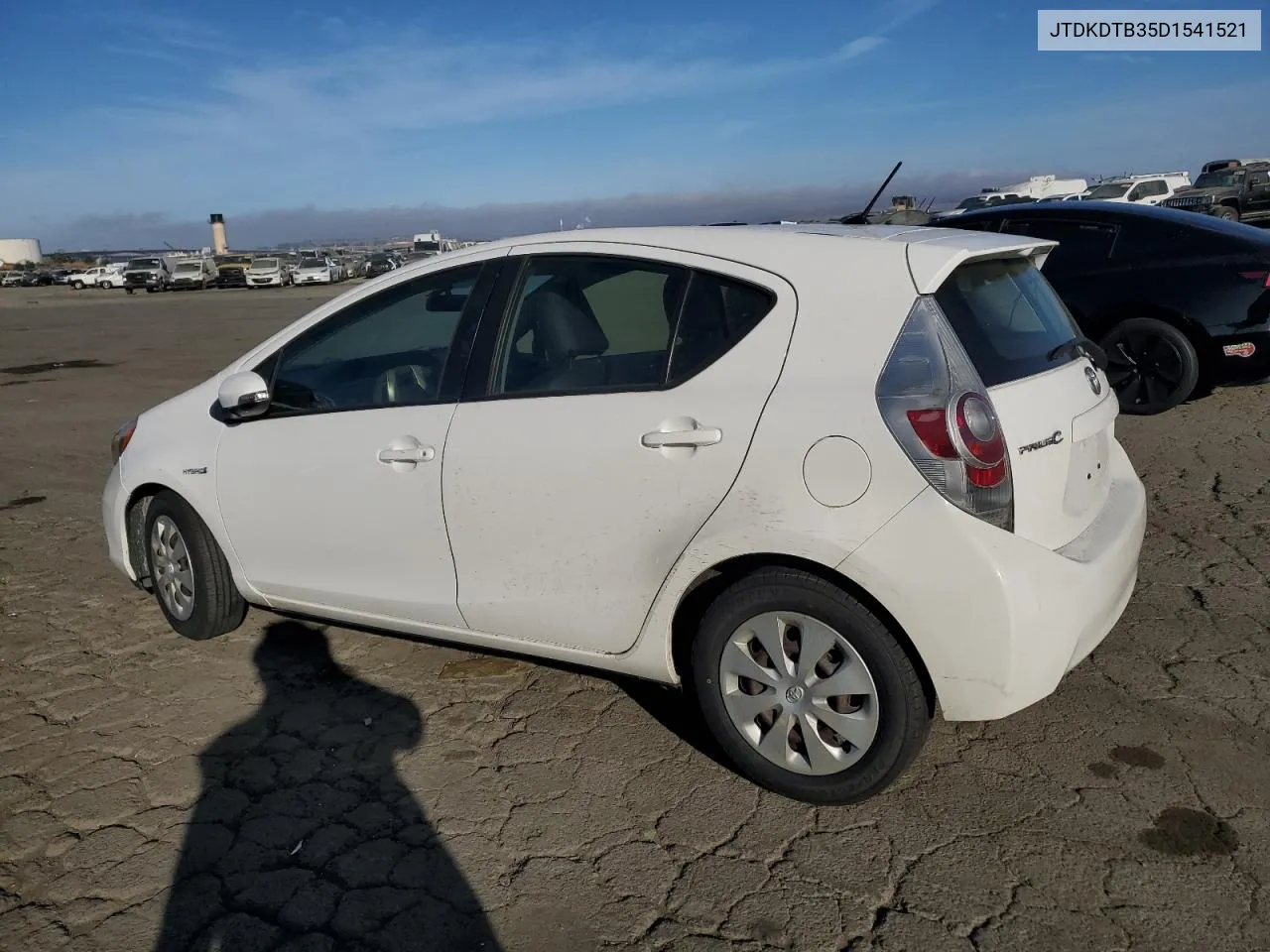 2013 Toyota Prius C VIN: JTDKDTB35D1541521 Lot: 77042464