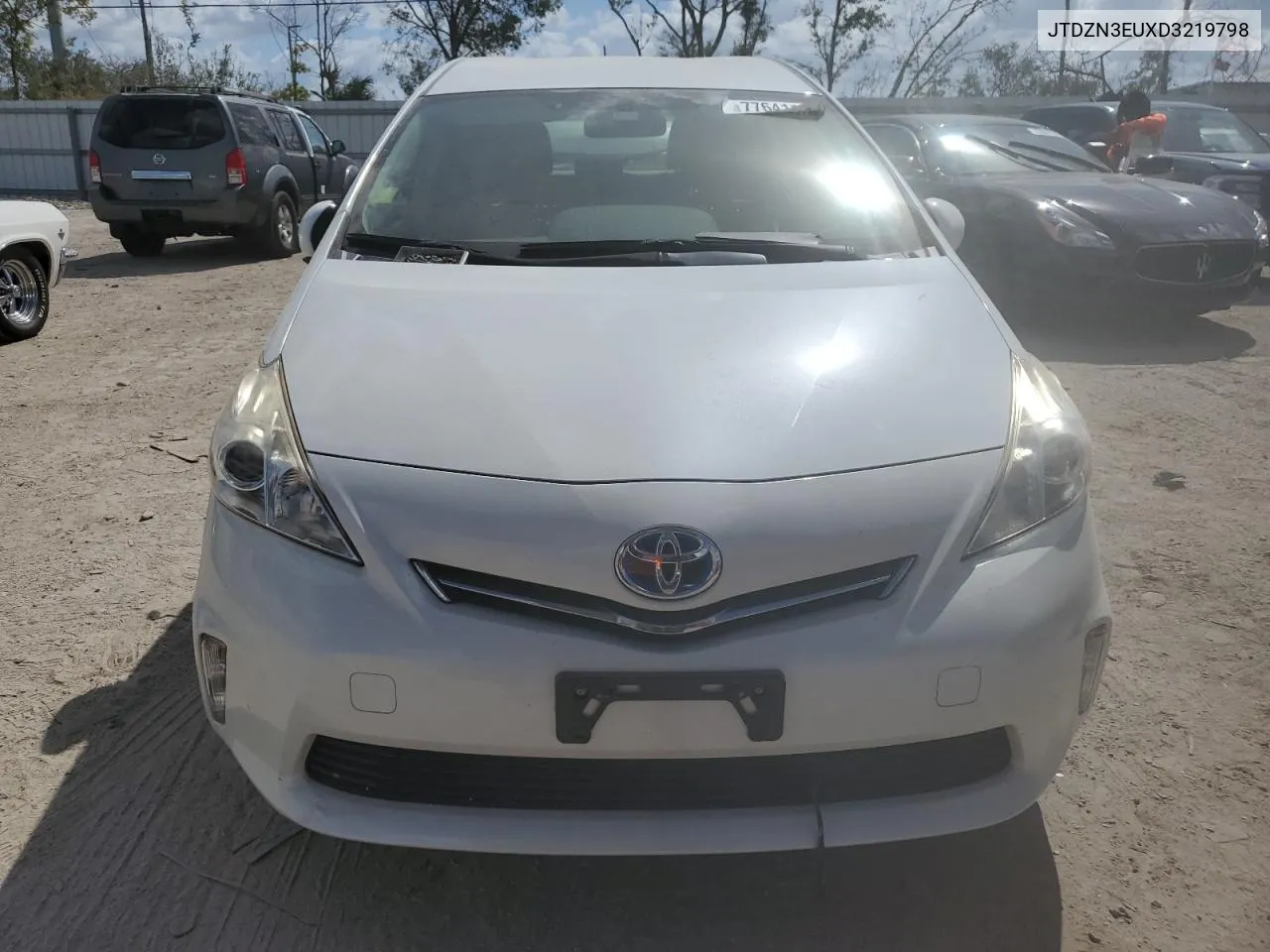 2013 Toyota Prius V VIN: JTDZN3EUXD3219798 Lot: 77641164