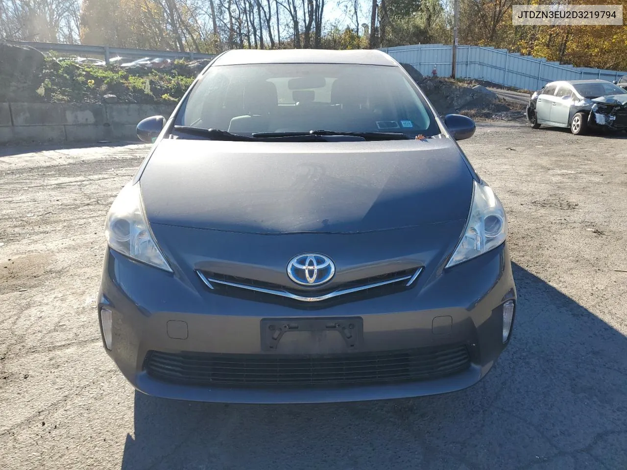 JTDZN3EU2D3219794 2013 Toyota Prius V