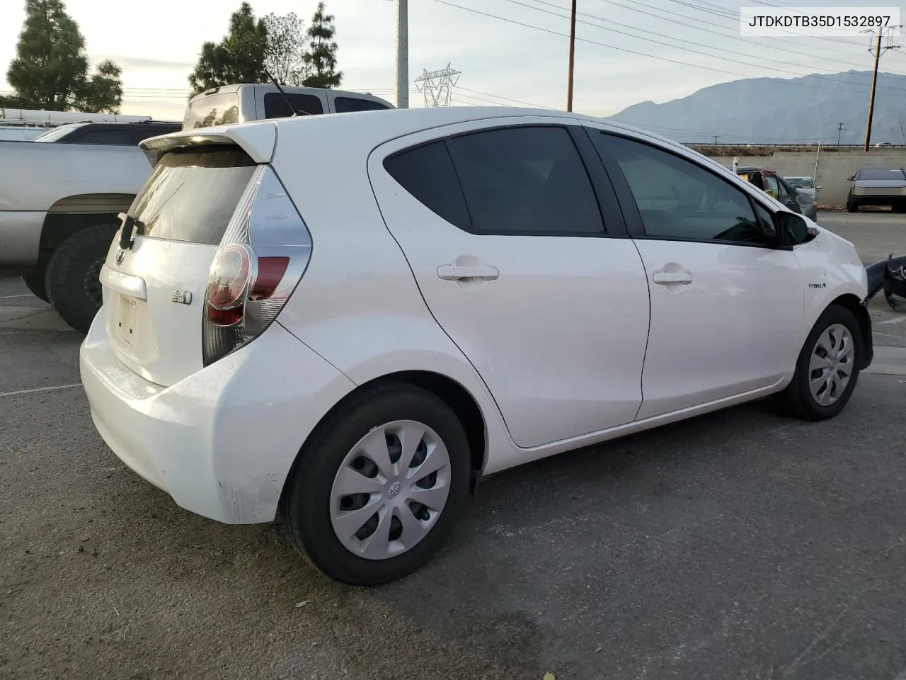 2013 Toyota Prius C VIN: JTDKDTB35D1532897 Lot: 78929614