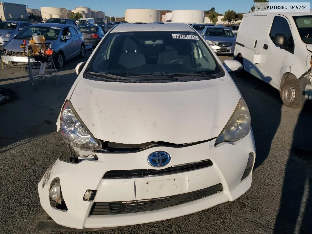 2013 Toyota Prius C VIN: JTDKDTB38D1049744 Lot: 79125174