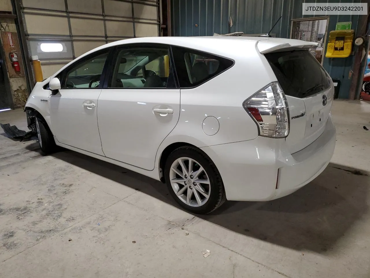 2013 Toyota Prius V VIN: JTDZN3EU9D3242201 Lot: 80647694