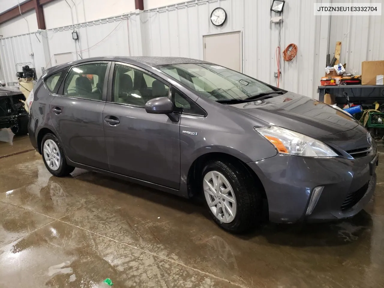 JTDZN3EU1E3332704 2014 Toyota Prius V