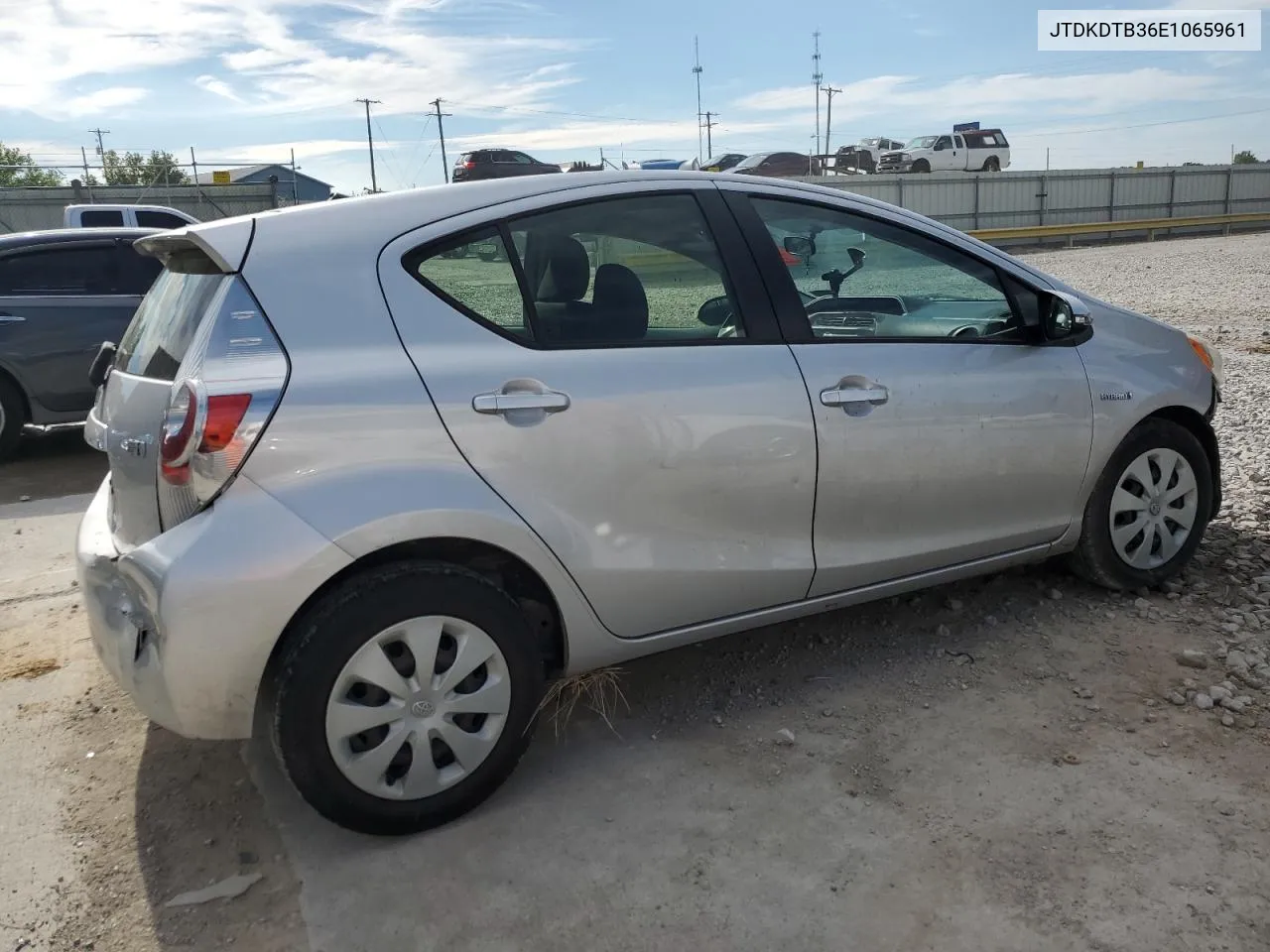 2014 Toyota Prius C VIN: JTDKDTB36E1065961 Lot: 60721854