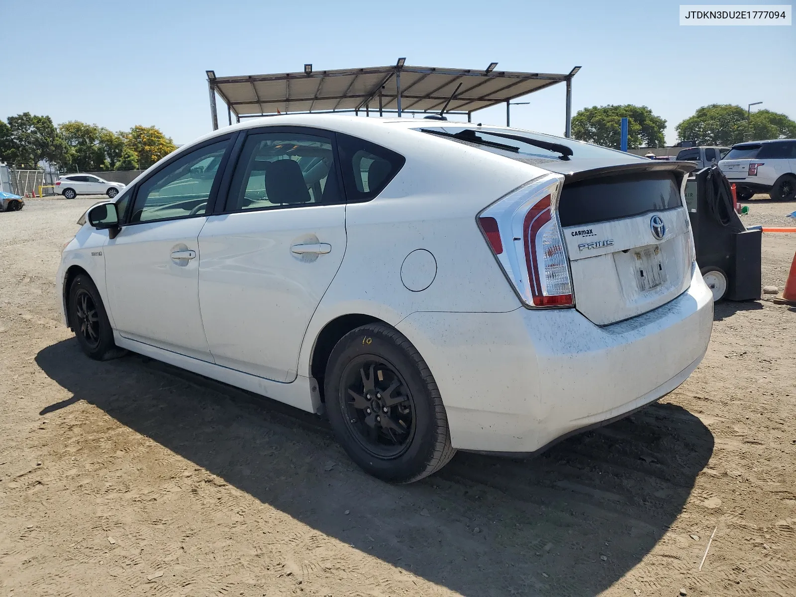 JTDKN3DU2E1777094 2014 Toyota Prius