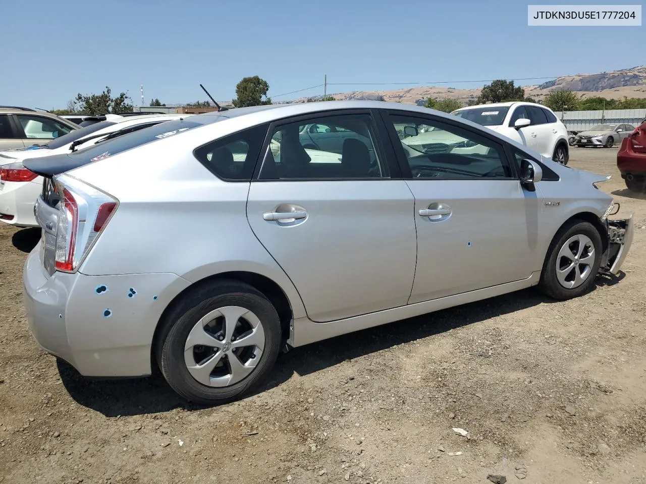 JTDKN3DU5E1777204 2014 Toyota Prius