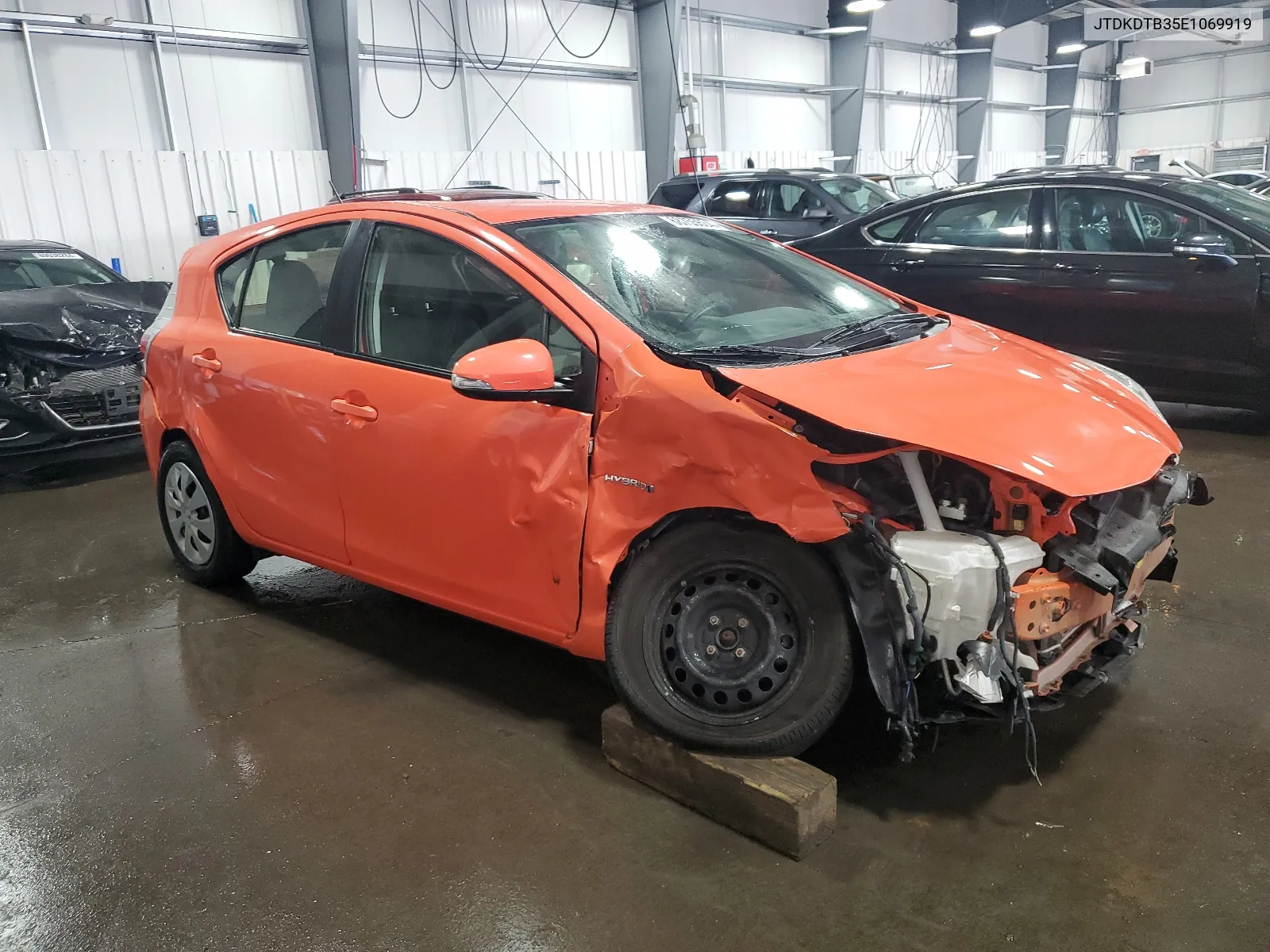 JTDKDTB35E1069919 2014 Toyota Prius C