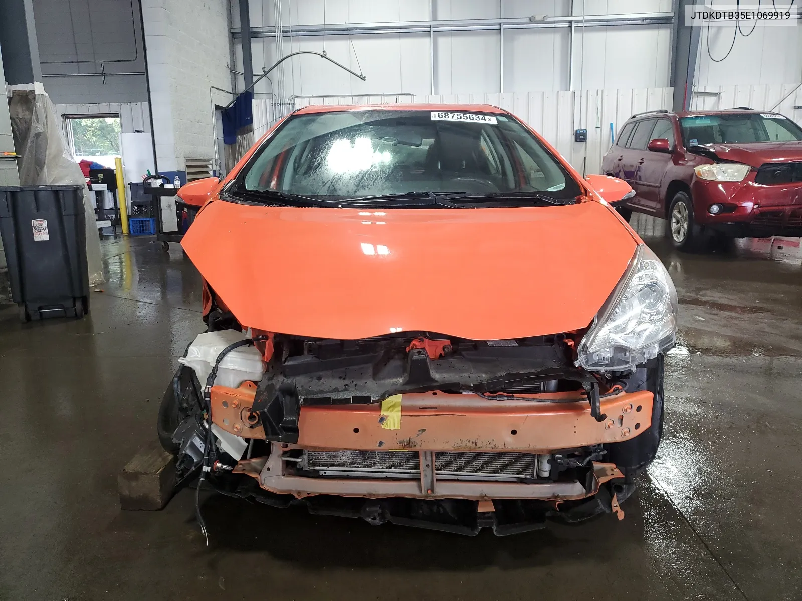 JTDKDTB35E1069919 2014 Toyota Prius C