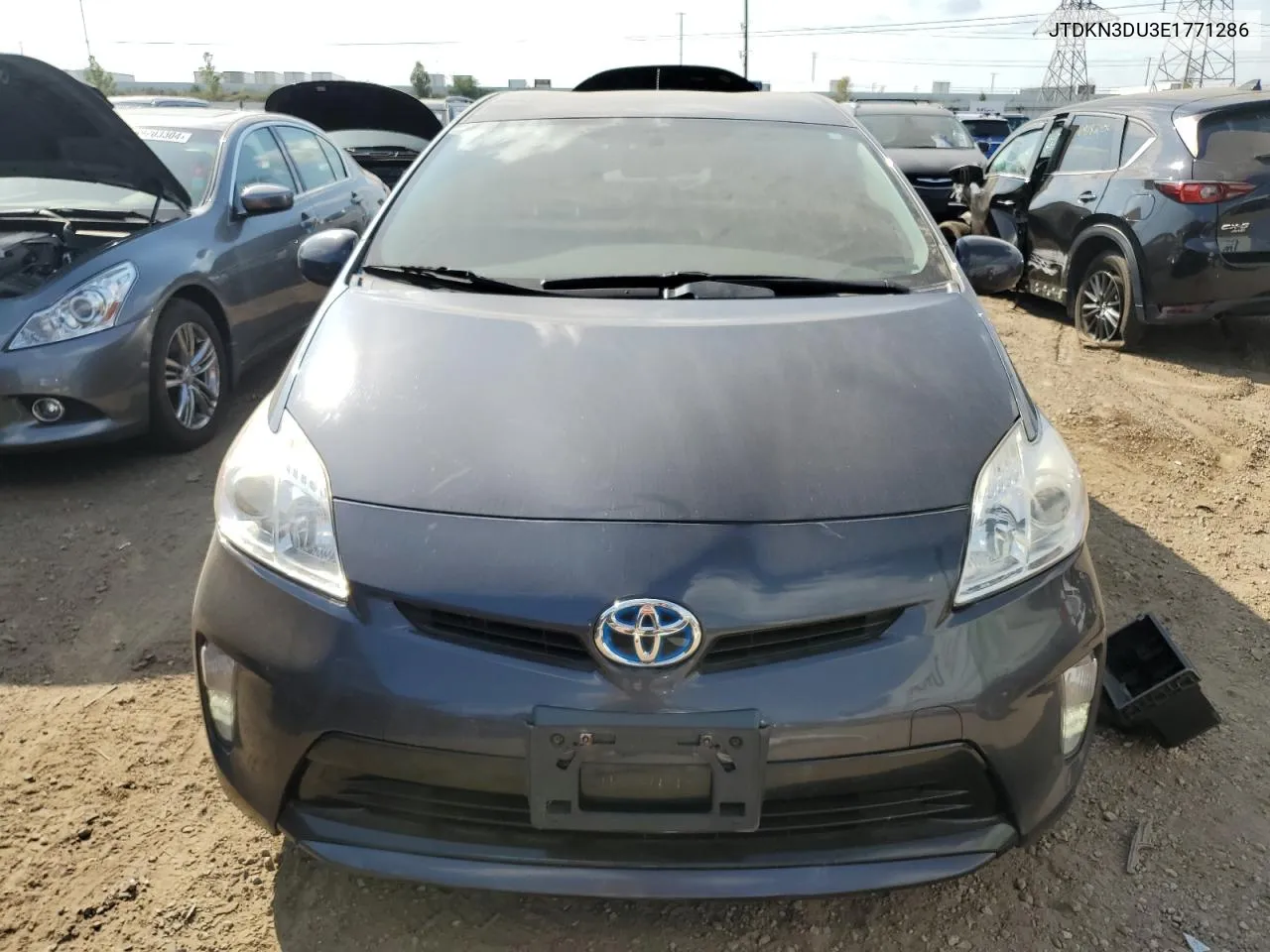 JTDKN3DU3E1771286 2014 Toyota Prius