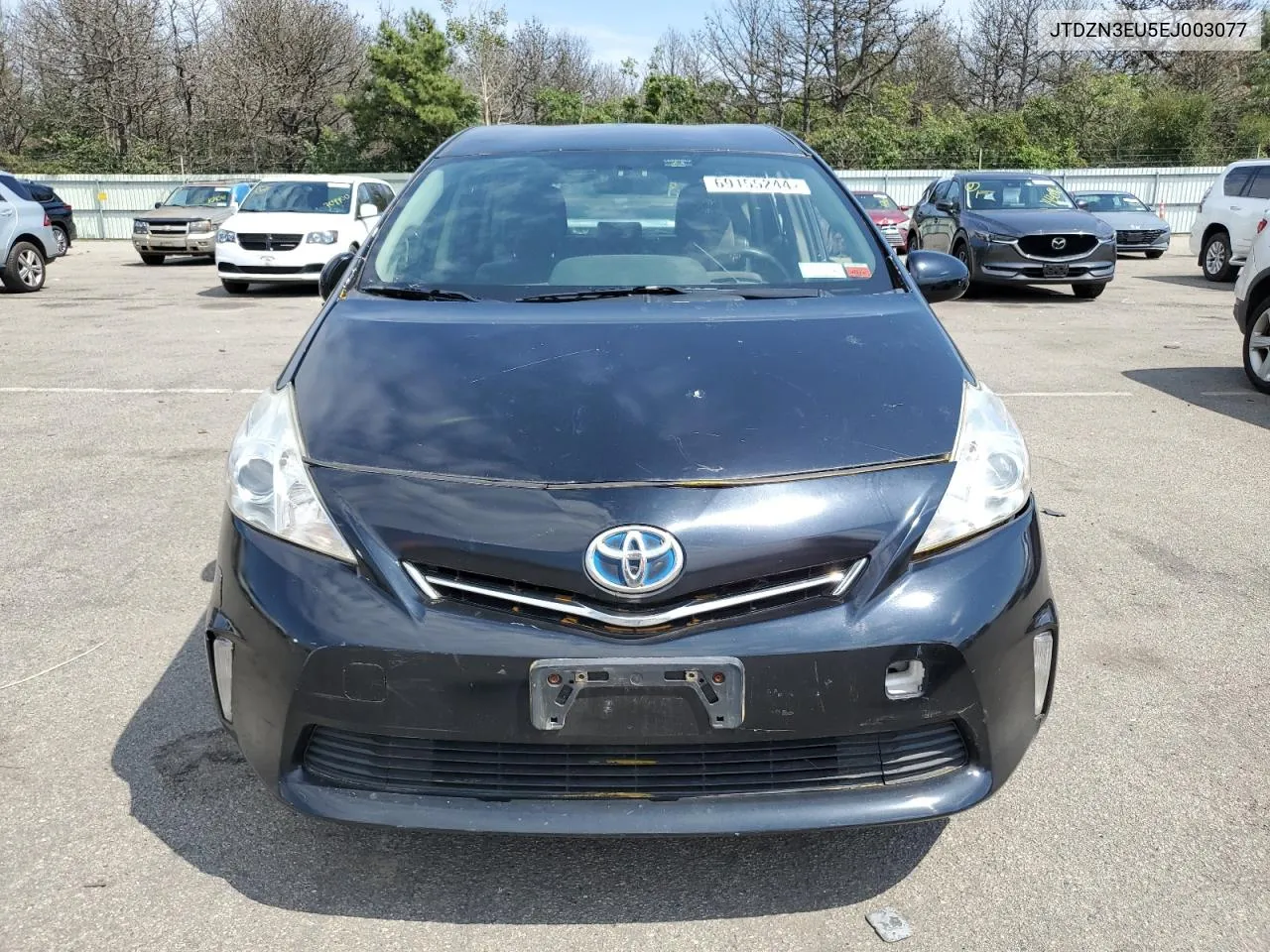 JTDZN3EU5EJ003077 2014 Toyota Prius V