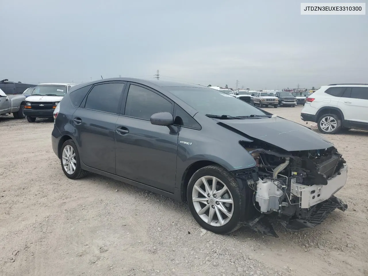 JTDZN3EUXE3310300 2014 Toyota Prius V