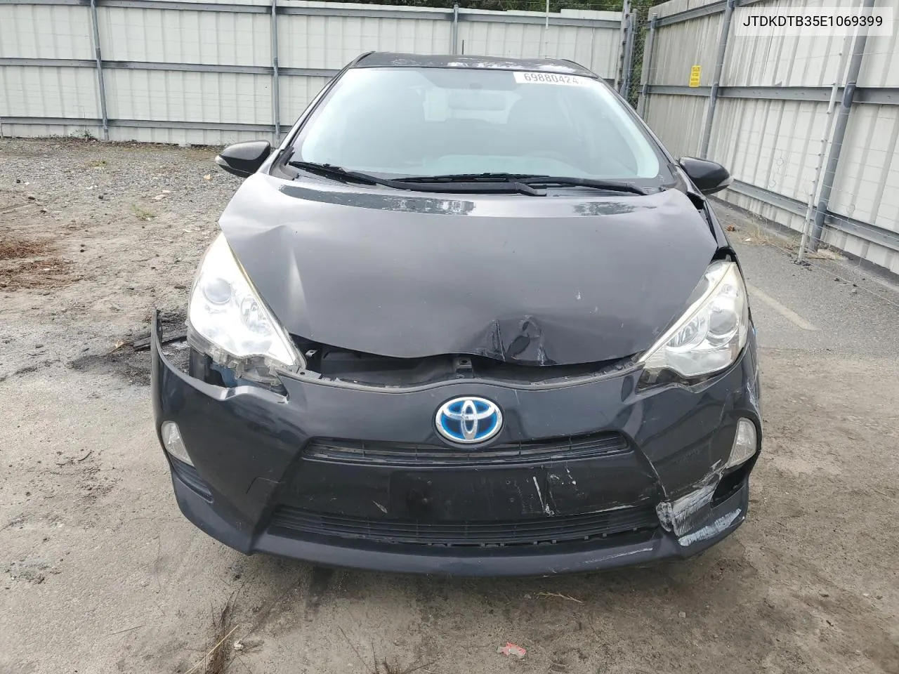 2014 Toyota Prius C VIN: JTDKDTB35E1069399 Lot: 69880424