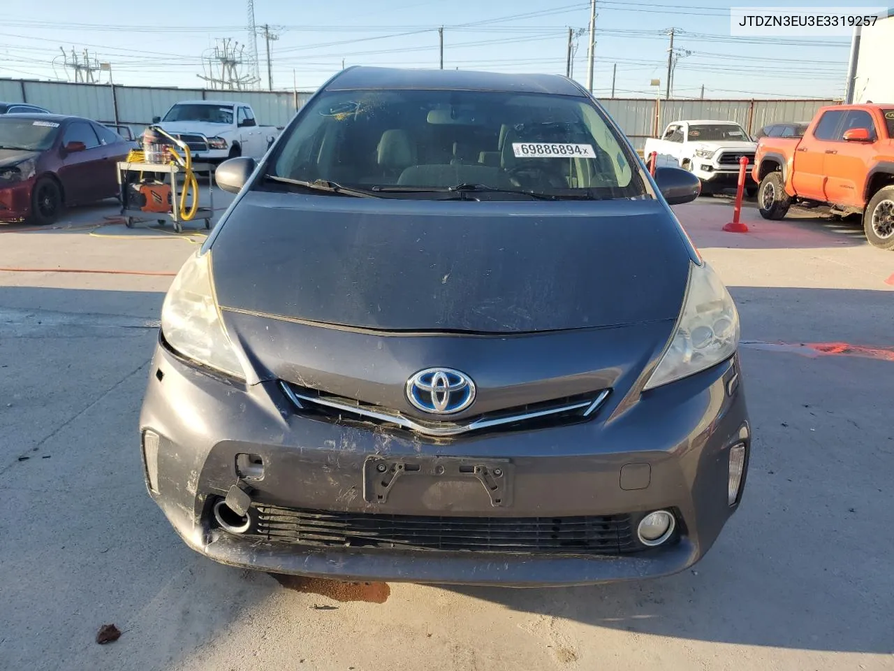 JTDZN3EU3E3319257 2014 Toyota Prius V