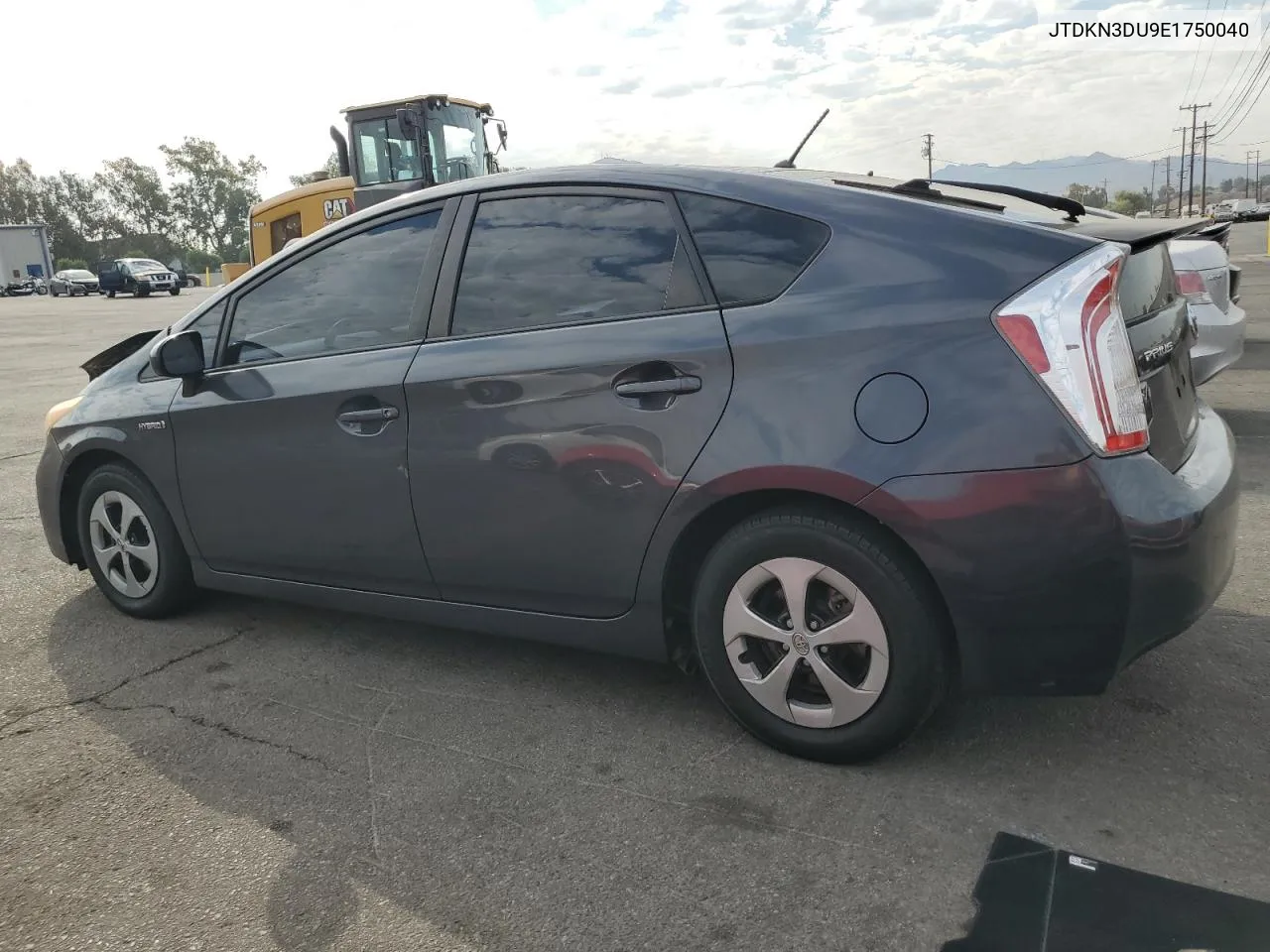 JTDKN3DU9E1750040 2014 Toyota Prius