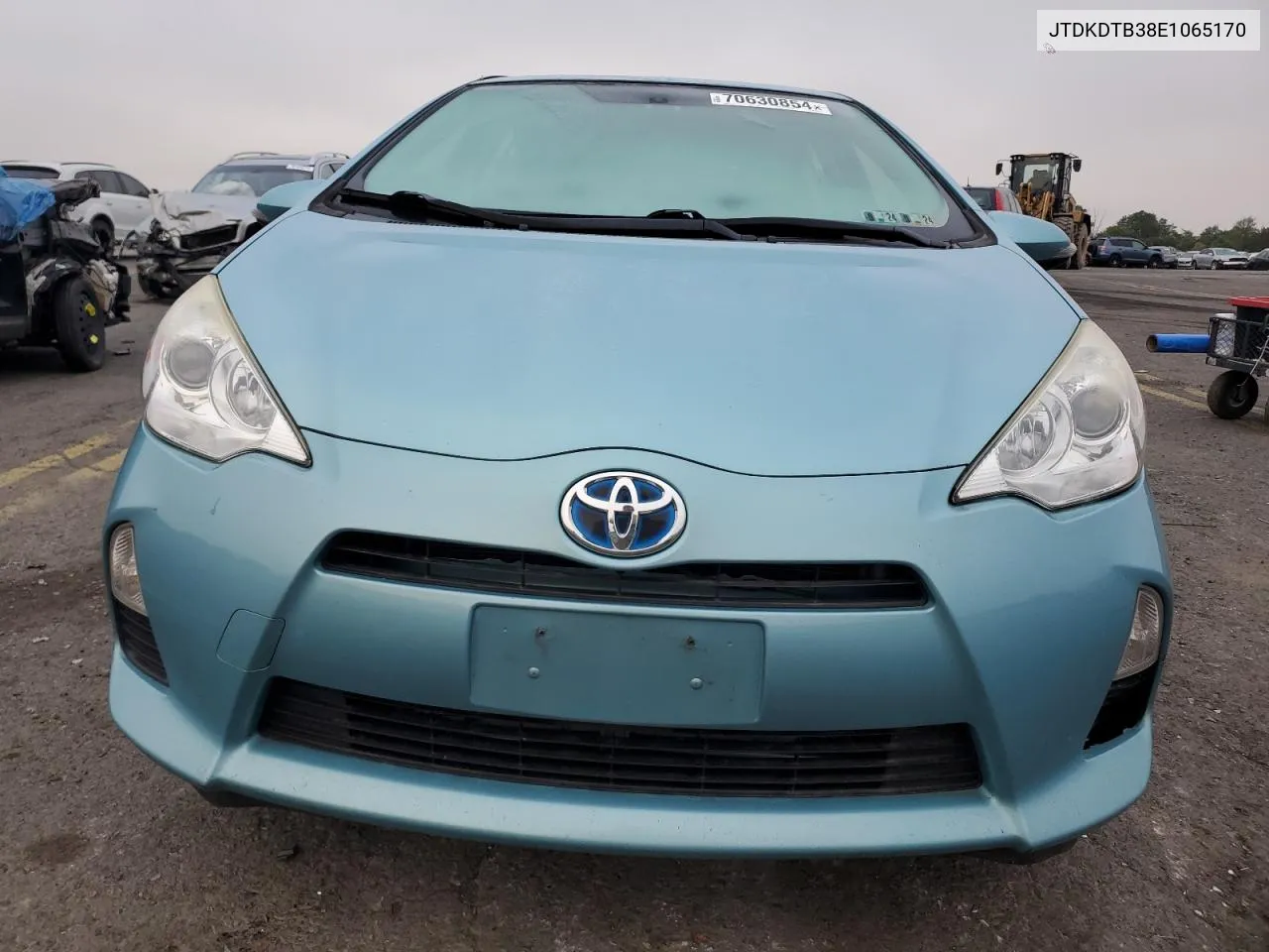 2014 Toyota Prius C VIN: JTDKDTB38E1065170 Lot: 70630854