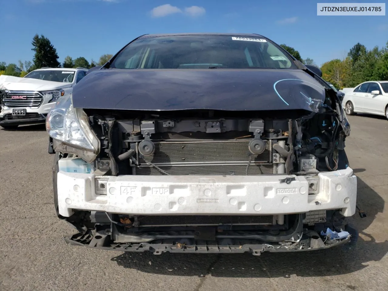 JTDZN3EUXEJ014785 2014 Toyota Prius V