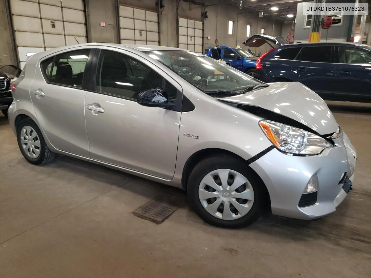 2014 Toyota Prius C VIN: JTDKDTB37E1076323 Lot: 70991684