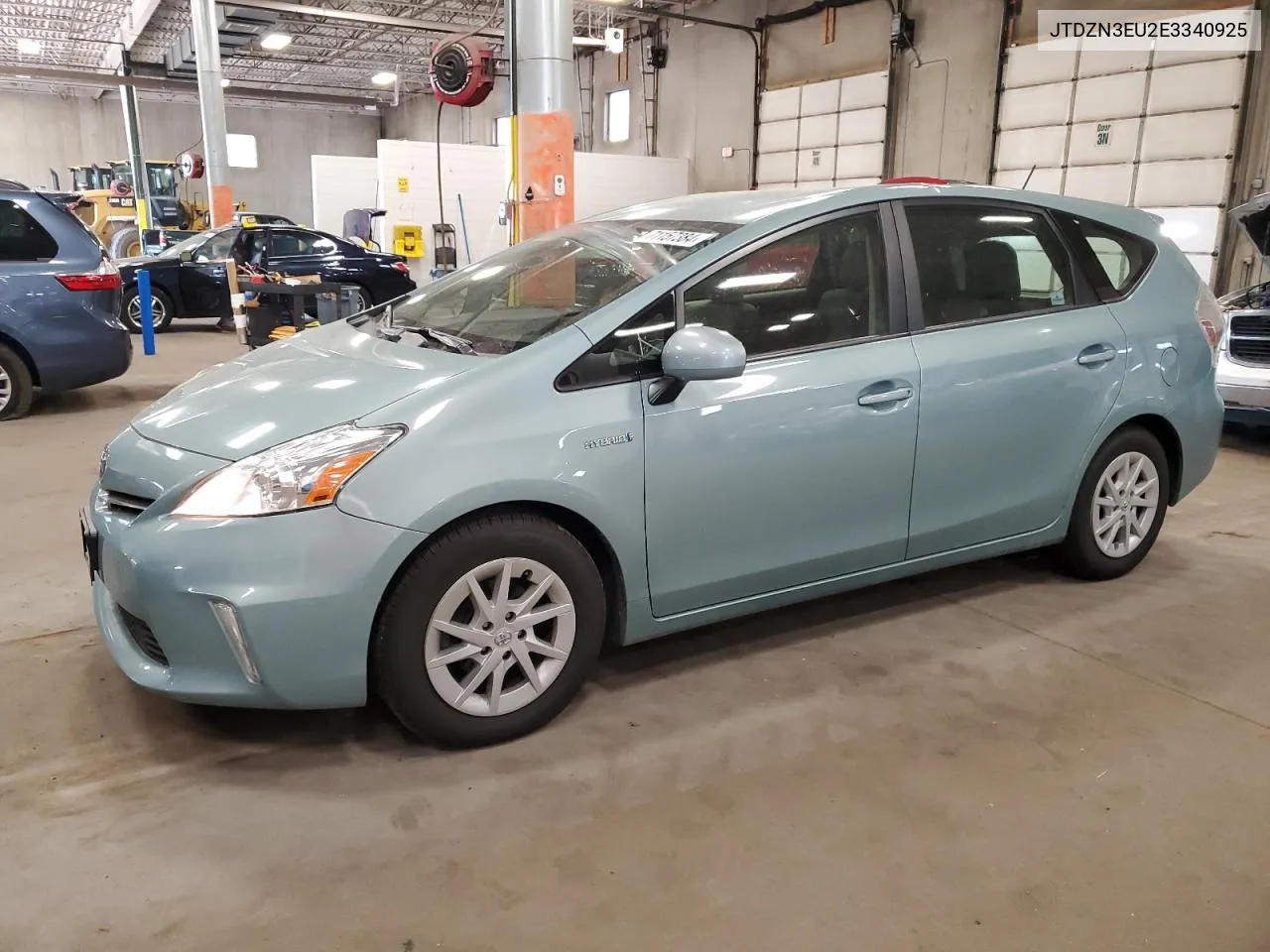 JTDZN3EU2E3340925 2014 Toyota Prius V