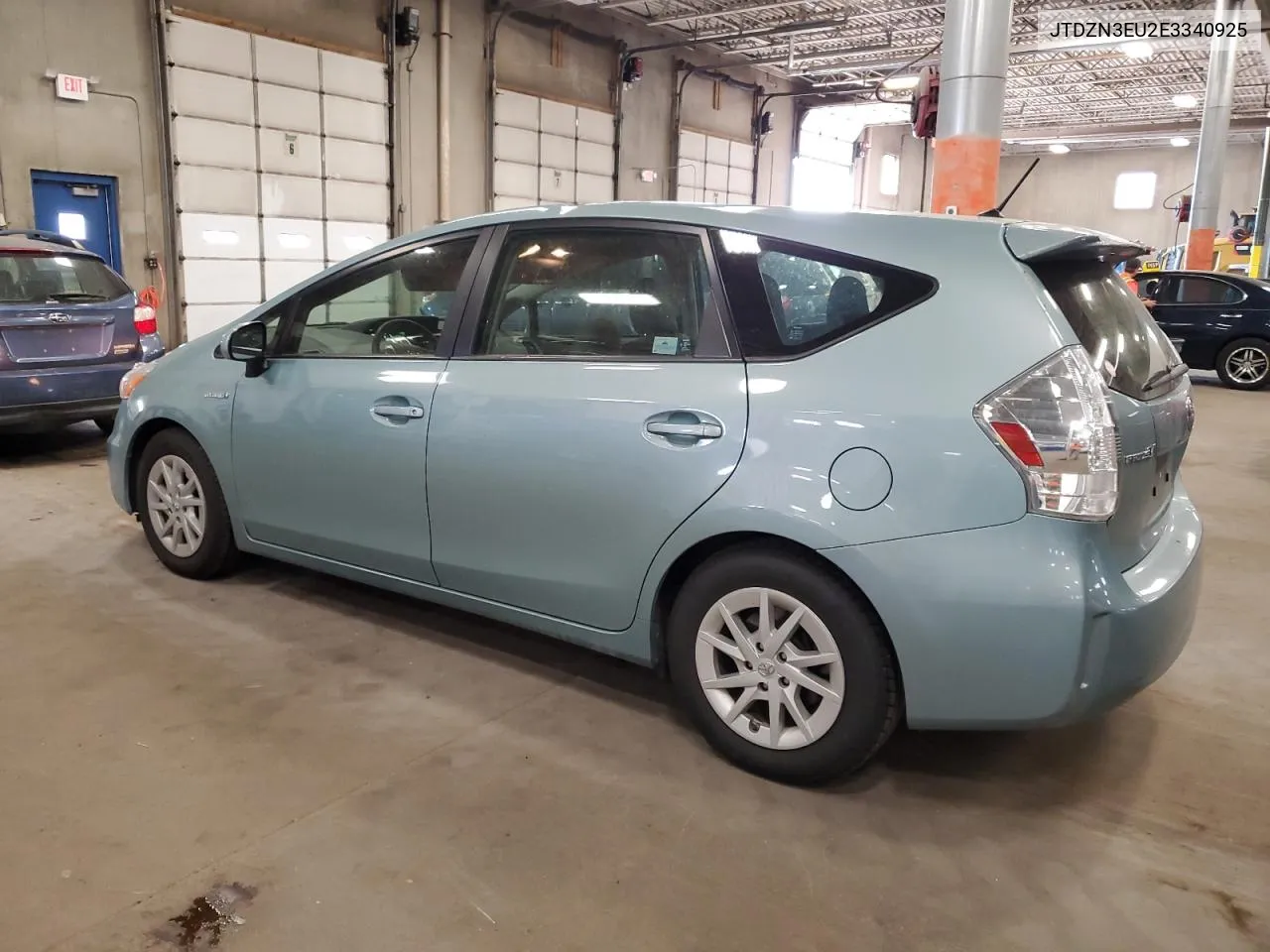 JTDZN3EU2E3340925 2014 Toyota Prius V