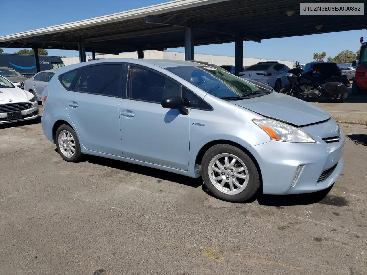 JTDZN3EU8EJ000352 2014 Toyota Prius V