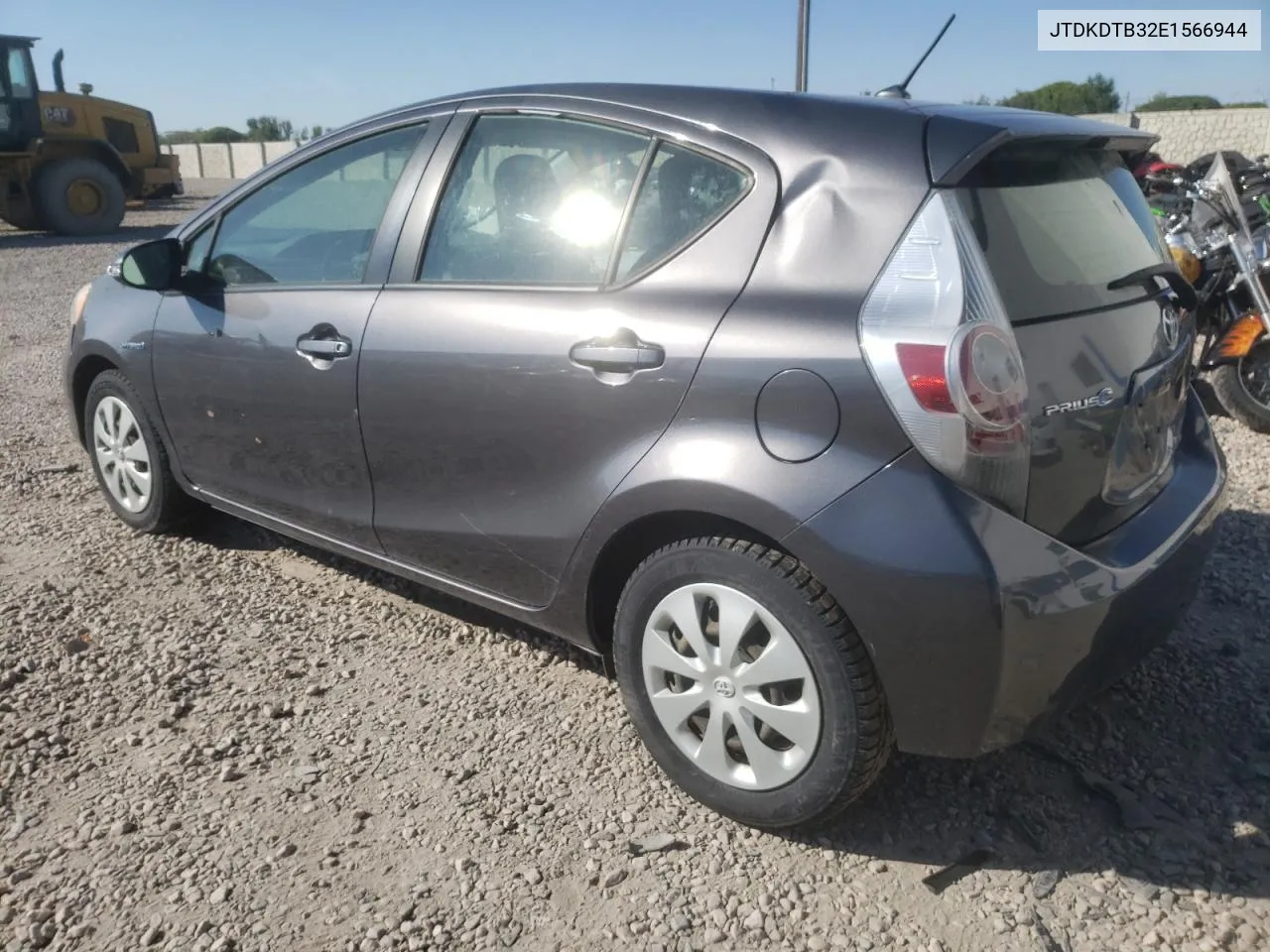 JTDKDTB32E1566944 2014 Toyota Prius C