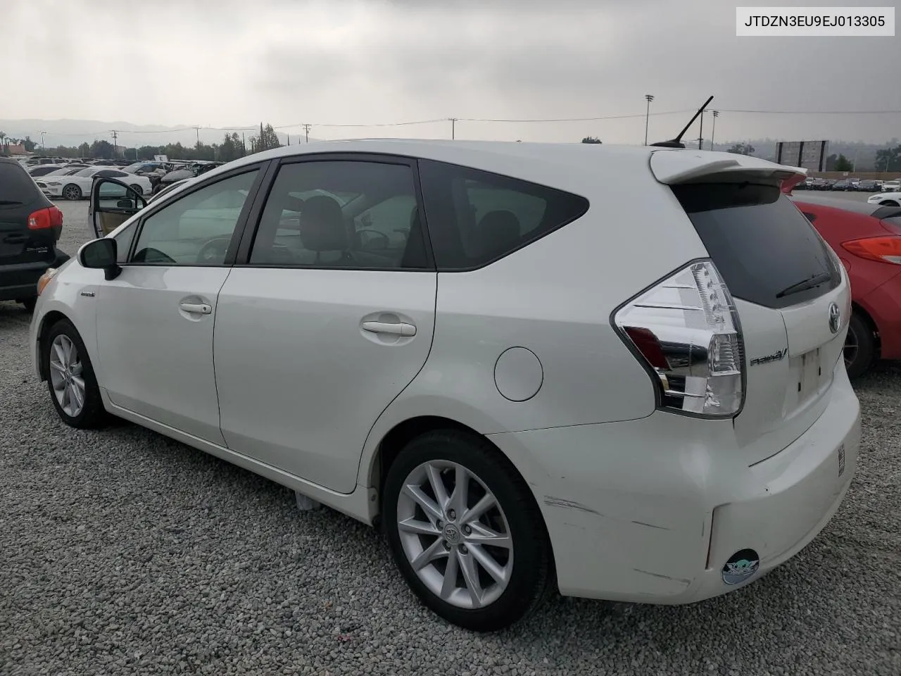 JTDZN3EU9EJ013305 2014 Toyota Prius V