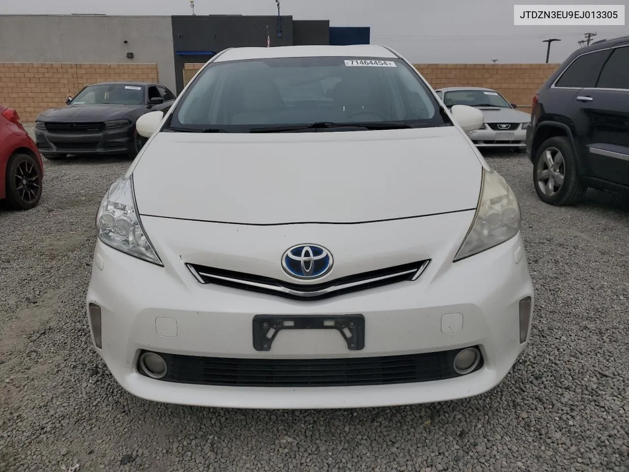 2014 Toyota Prius V VIN: JTDZN3EU9EJ013305 Lot: 71464454