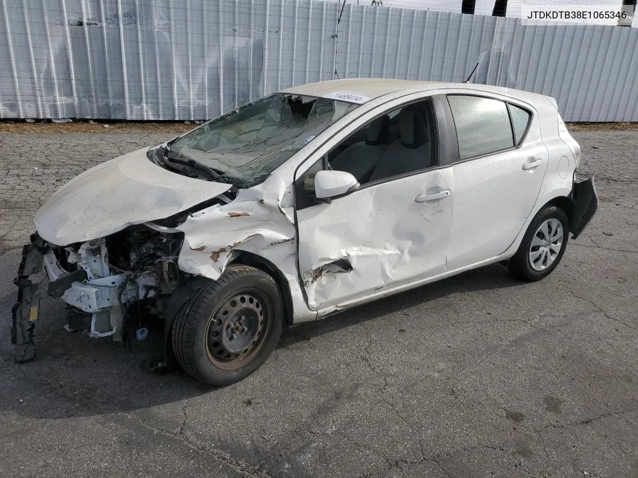 2014 Toyota Prius C VIN: JTDKDTB38E1065346 Lot: 71488414