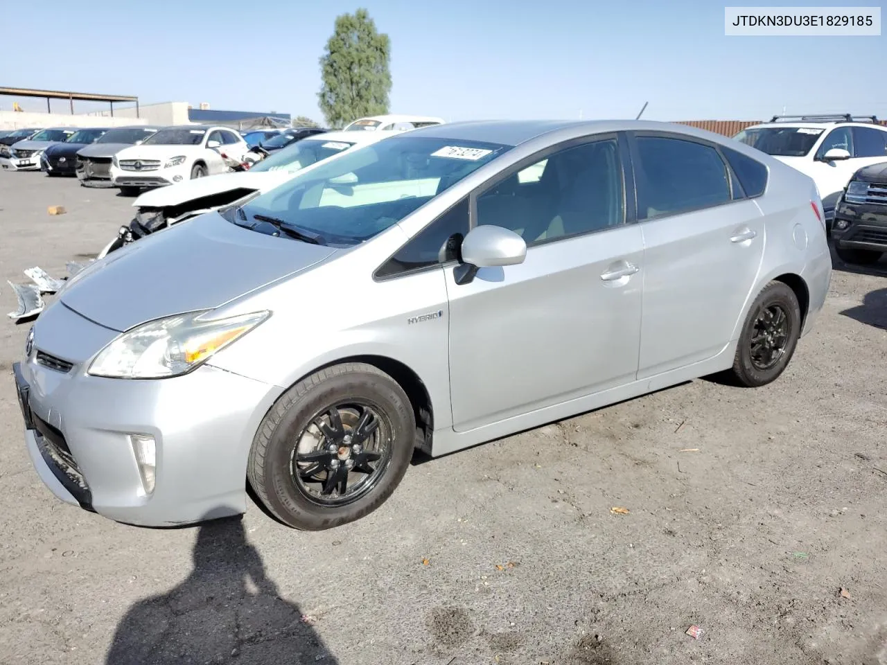 JTDKN3DU3E1829185 2014 Toyota Prius