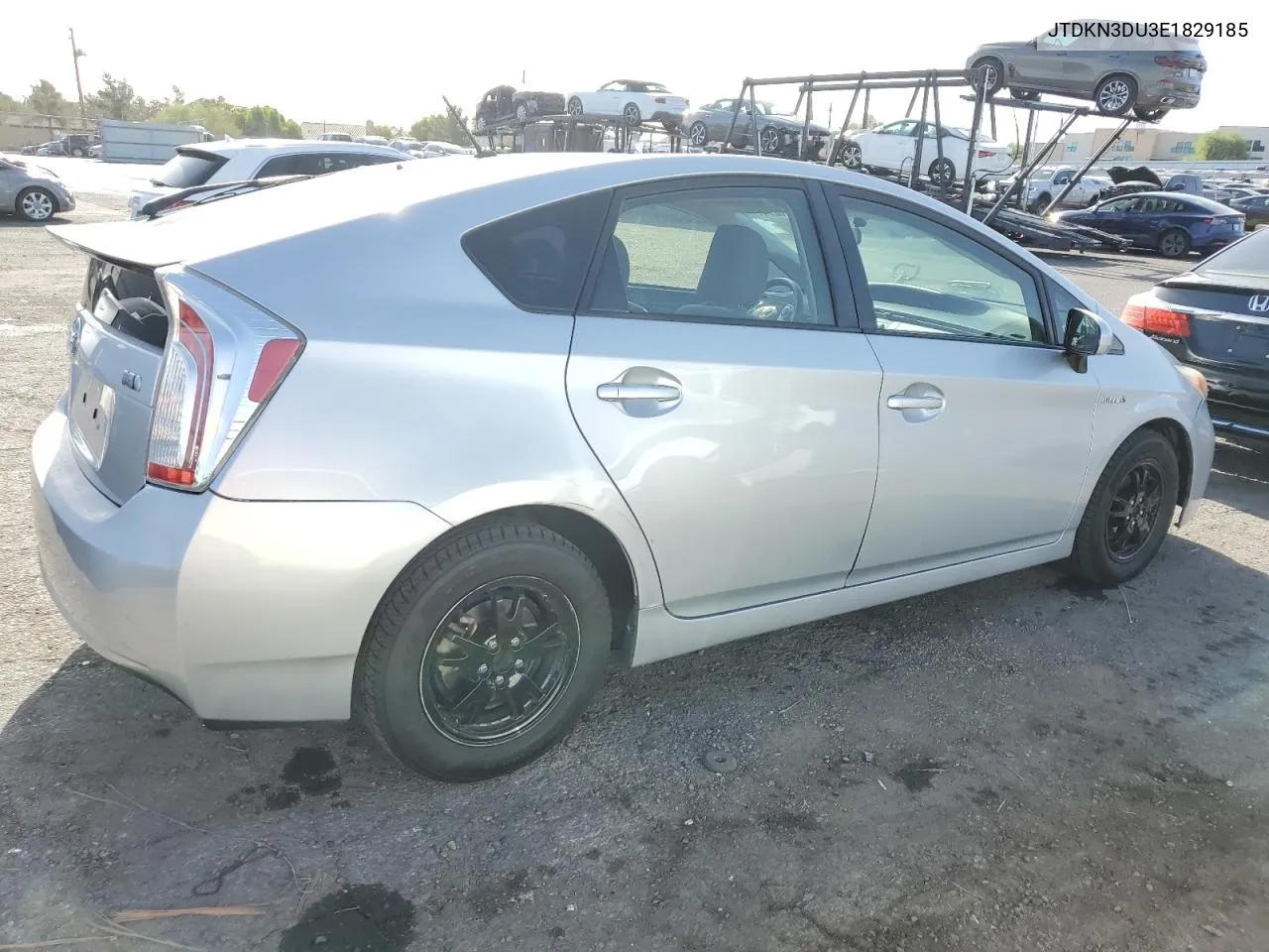 JTDKN3DU3E1829185 2014 Toyota Prius