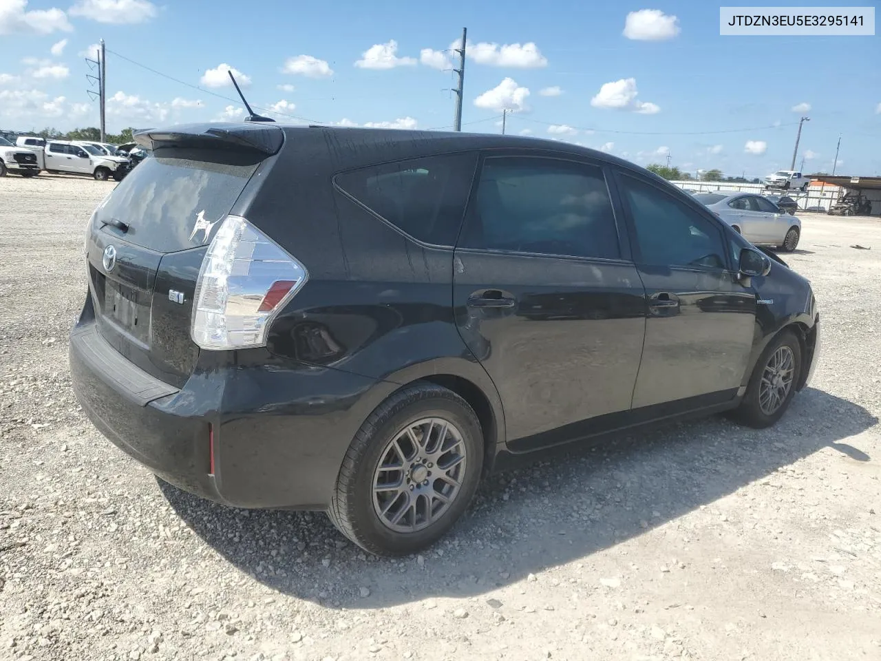 JTDZN3EU5E3295141 2014 Toyota Prius V