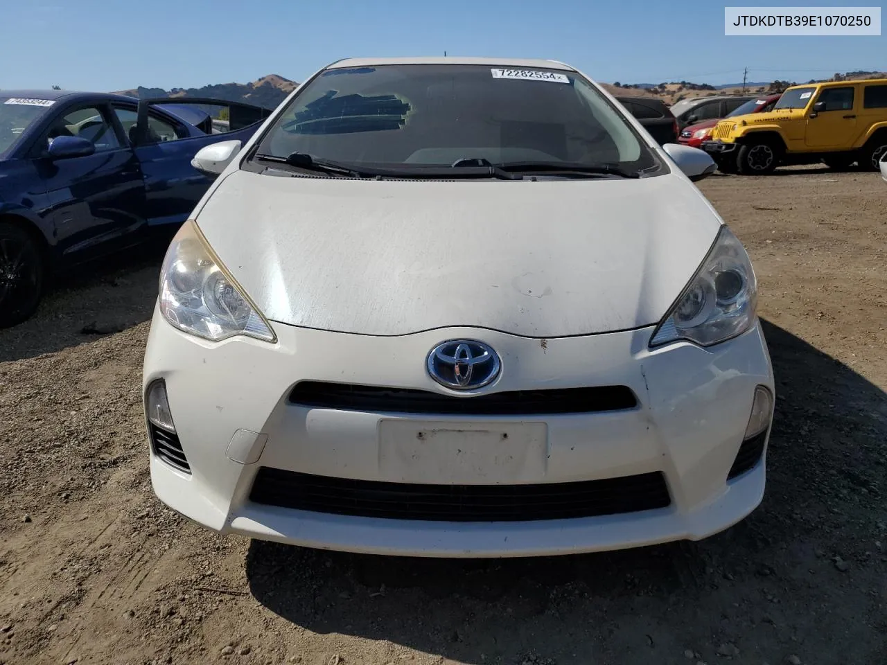 2014 Toyota Prius C VIN: JTDKDTB39E1070250 Lot: 72282554