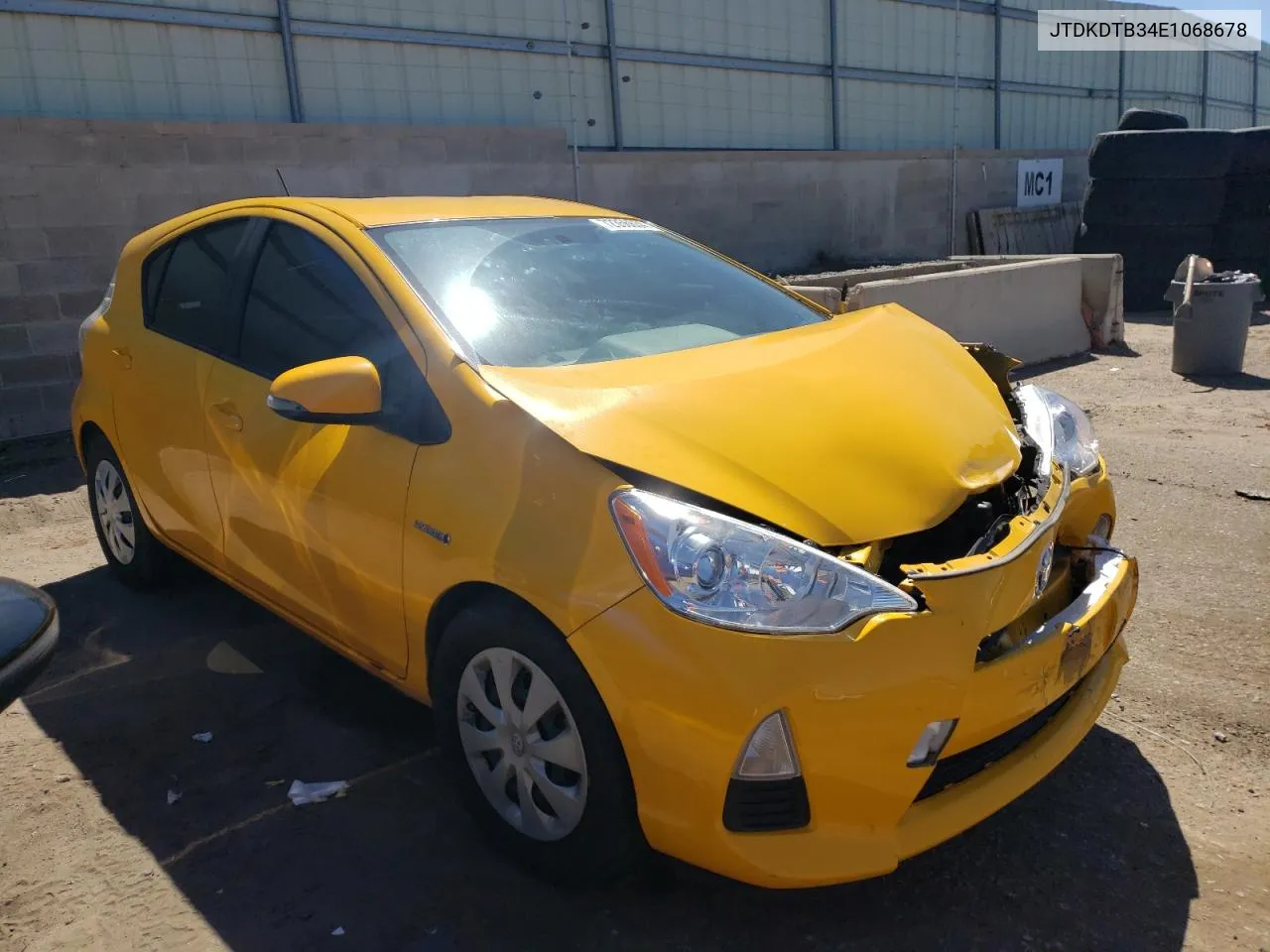 JTDKDTB34E1068678 2014 Toyota Prius C