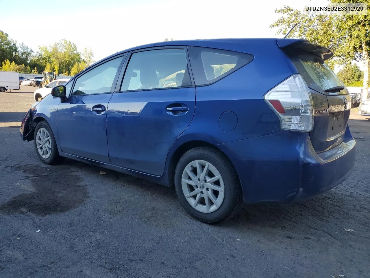 JTDZN3EU2E3312929 2014 Toyota Prius V