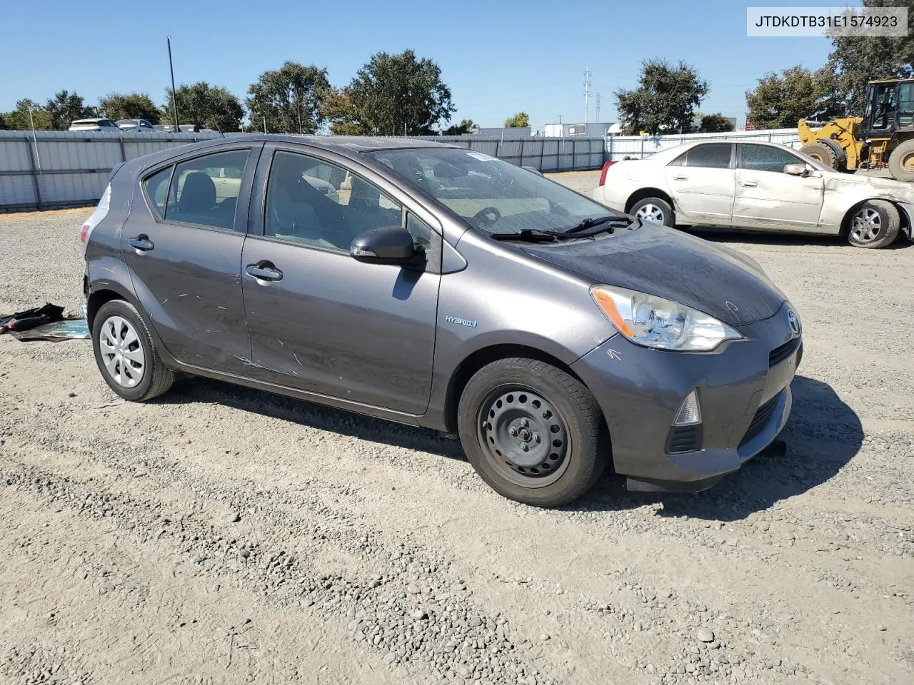 2014 Toyota Prius C VIN: JTDKDTB31E1574923 Lot: 73589294