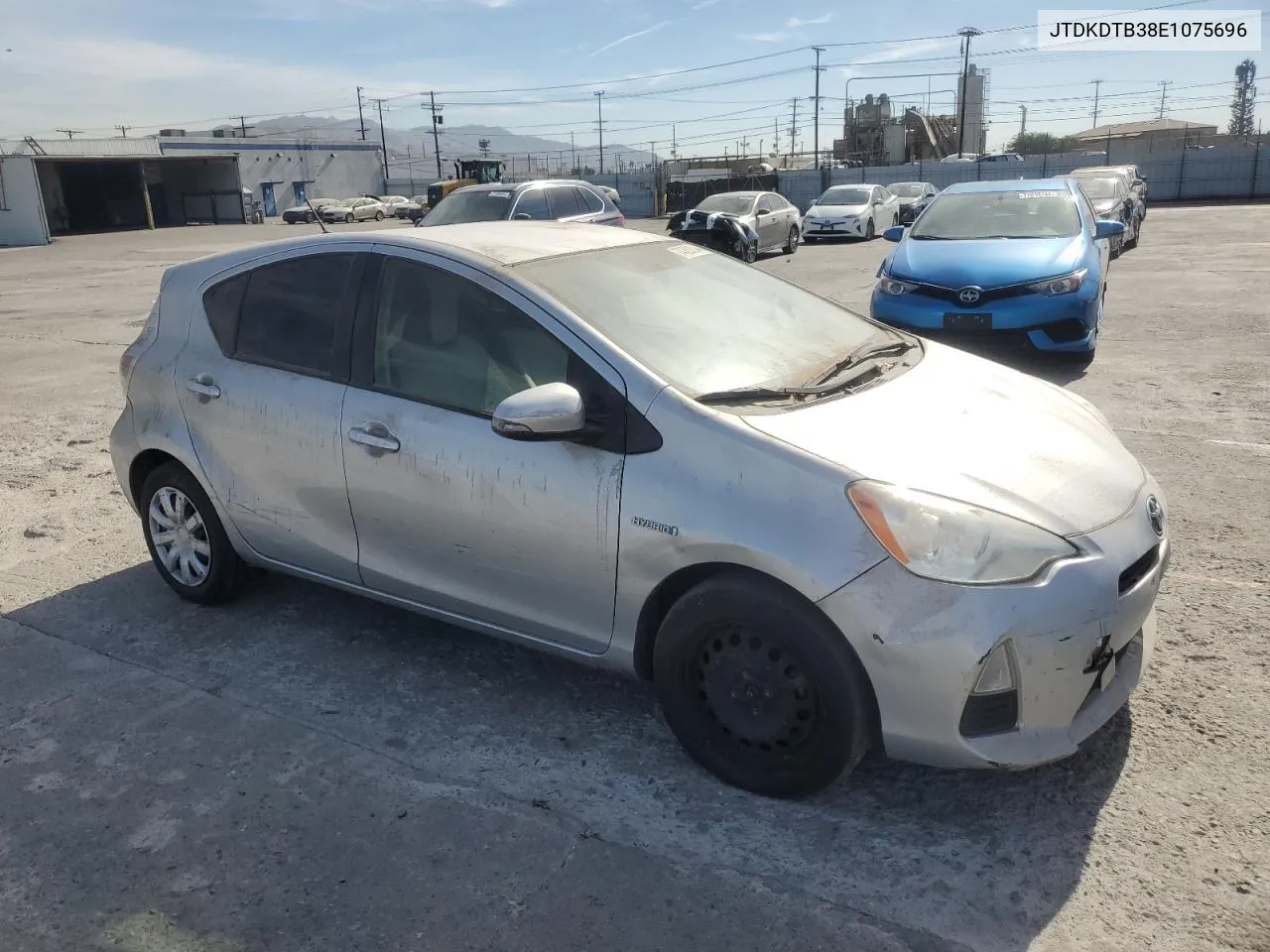 2014 Toyota Prius C VIN: JTDKDTB38E1075696 Lot: 74388844