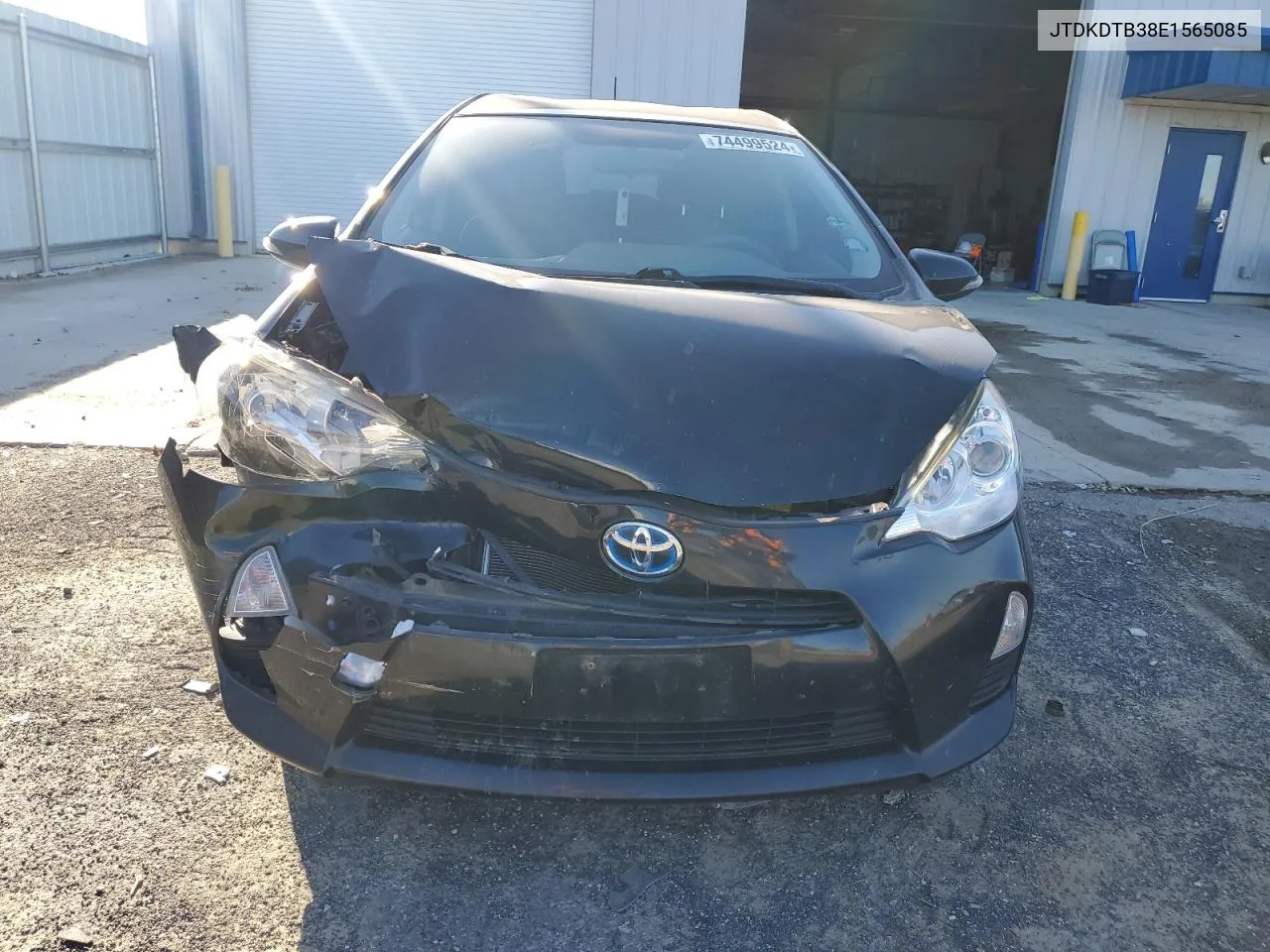 JTDKDTB38E1565085 2014 Toyota Prius C