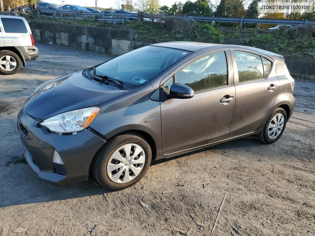 2014 Toyota Prius C VIN: JTDKDTB31E1070100 Lot: 75021454