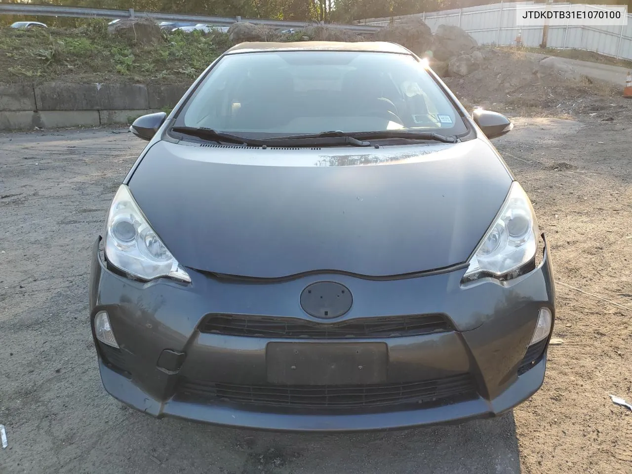 2014 Toyota Prius C VIN: JTDKDTB31E1070100 Lot: 75021454