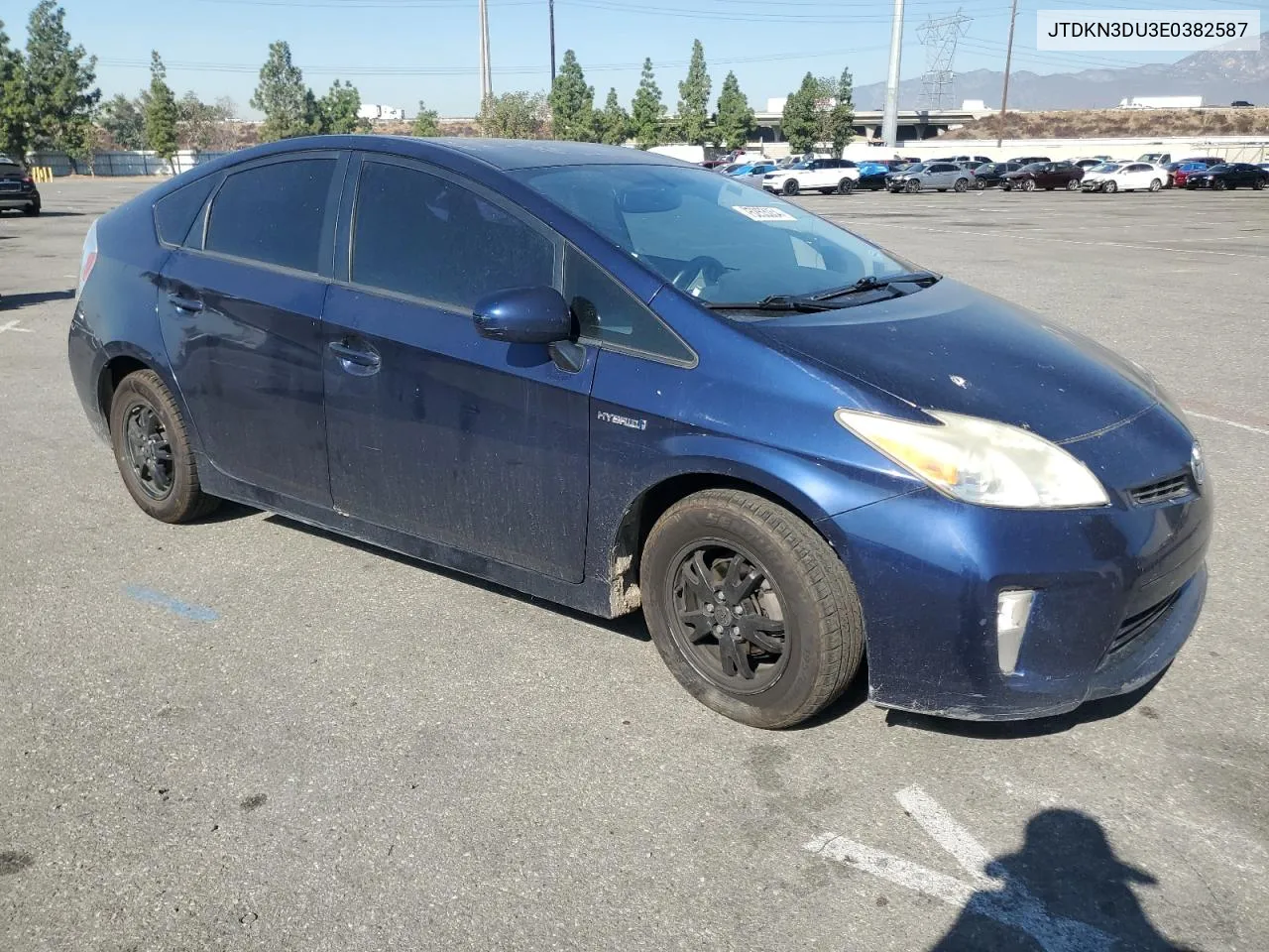 2014 Toyota Prius VIN: JTDKN3DU3E0382587 Lot: 75253054