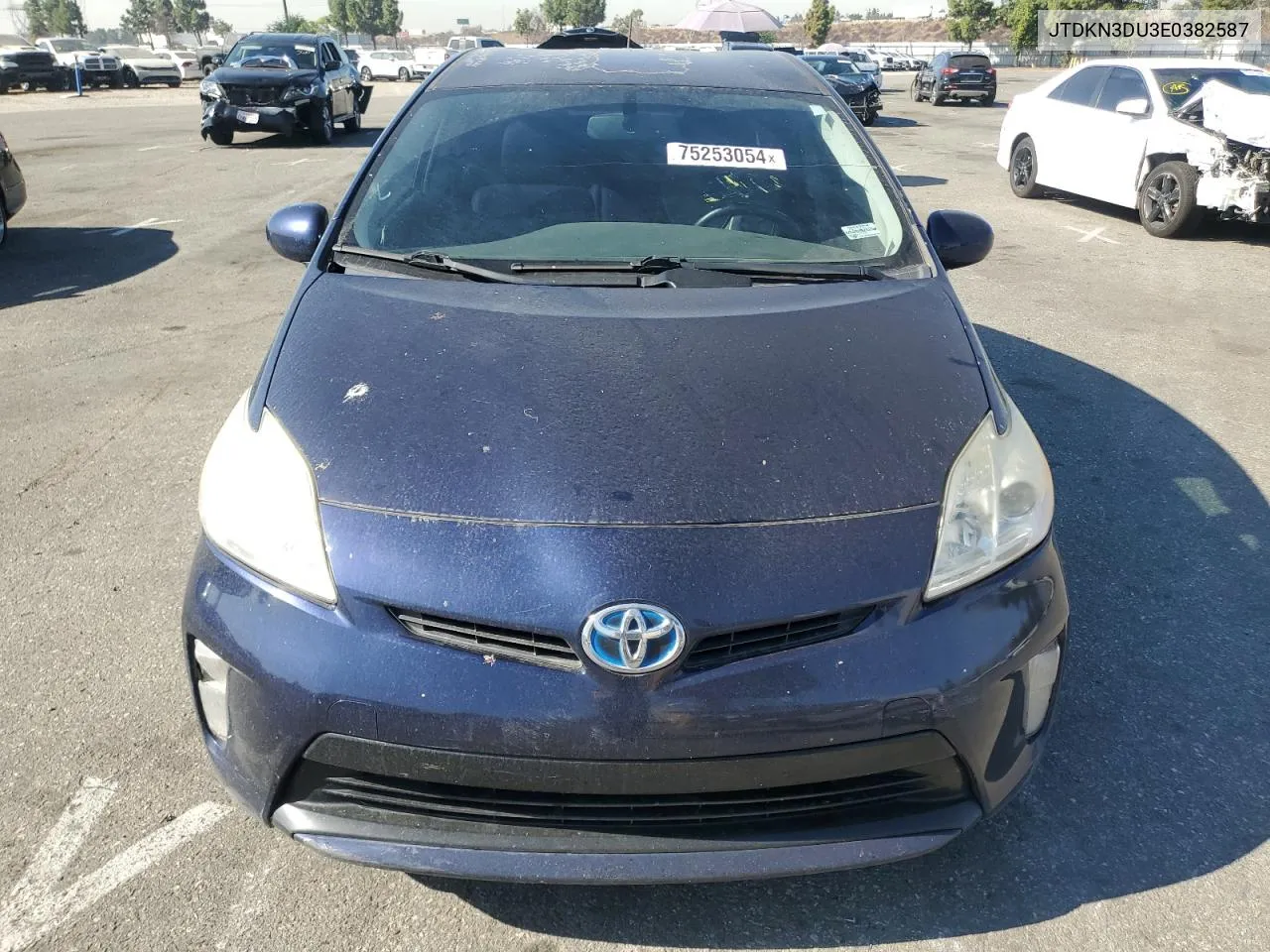 2014 Toyota Prius VIN: JTDKN3DU3E0382587 Lot: 75253054