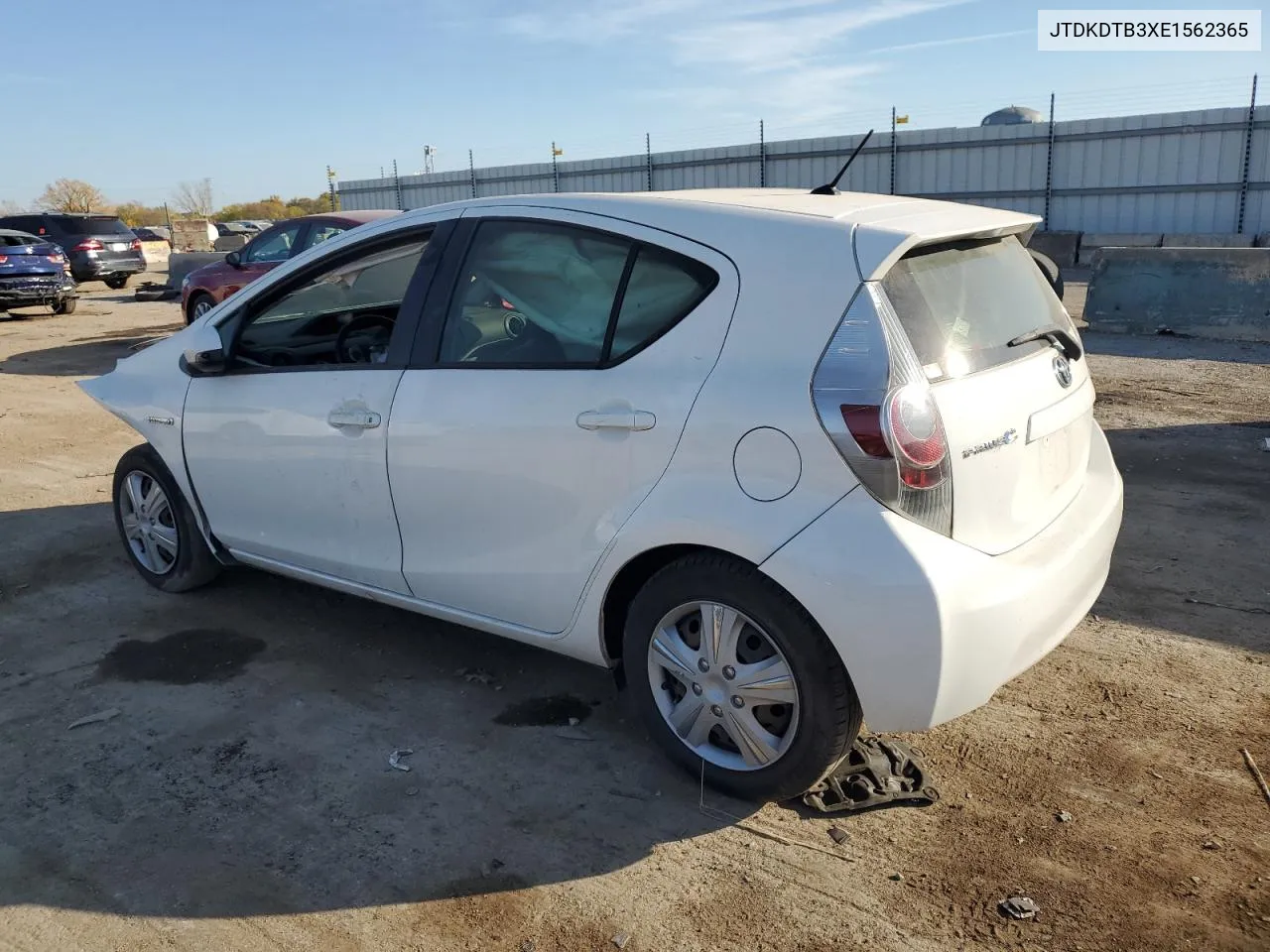 JTDKDTB3XE1562365 2014 Toyota Prius C