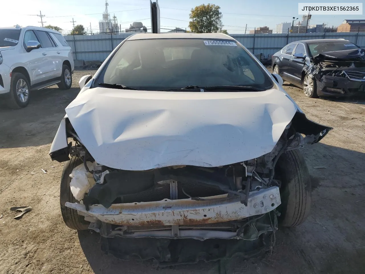 JTDKDTB3XE1562365 2014 Toyota Prius C