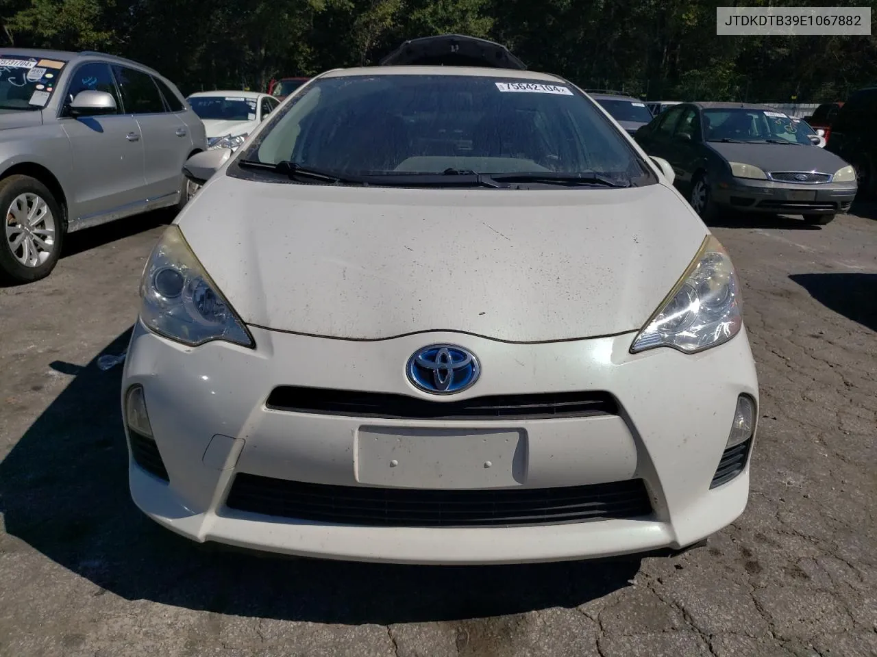 JTDKDTB39E1067882 2014 Toyota Prius C