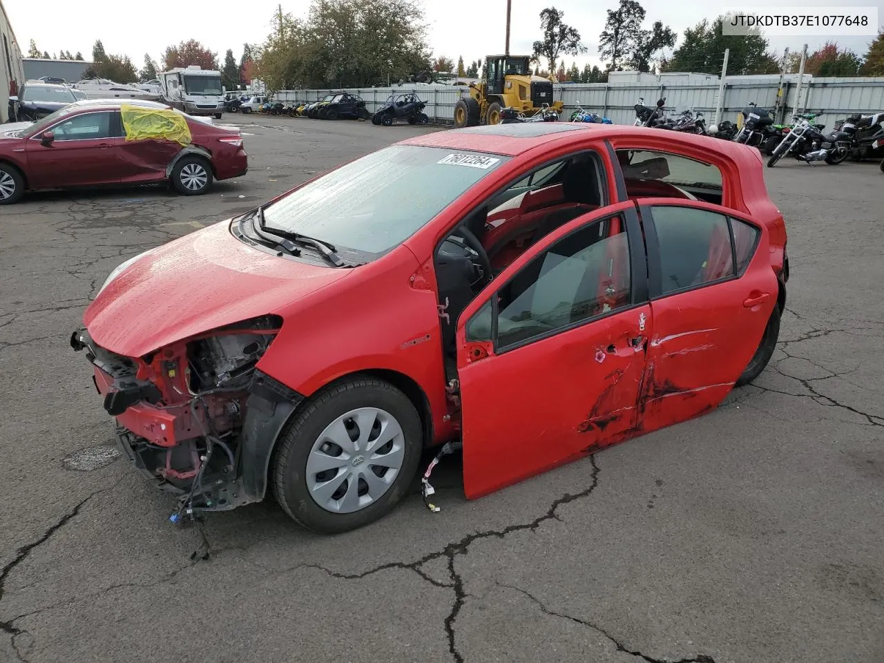 2014 Toyota Prius C VIN: JTDKDTB37E1077648 Lot: 76012264