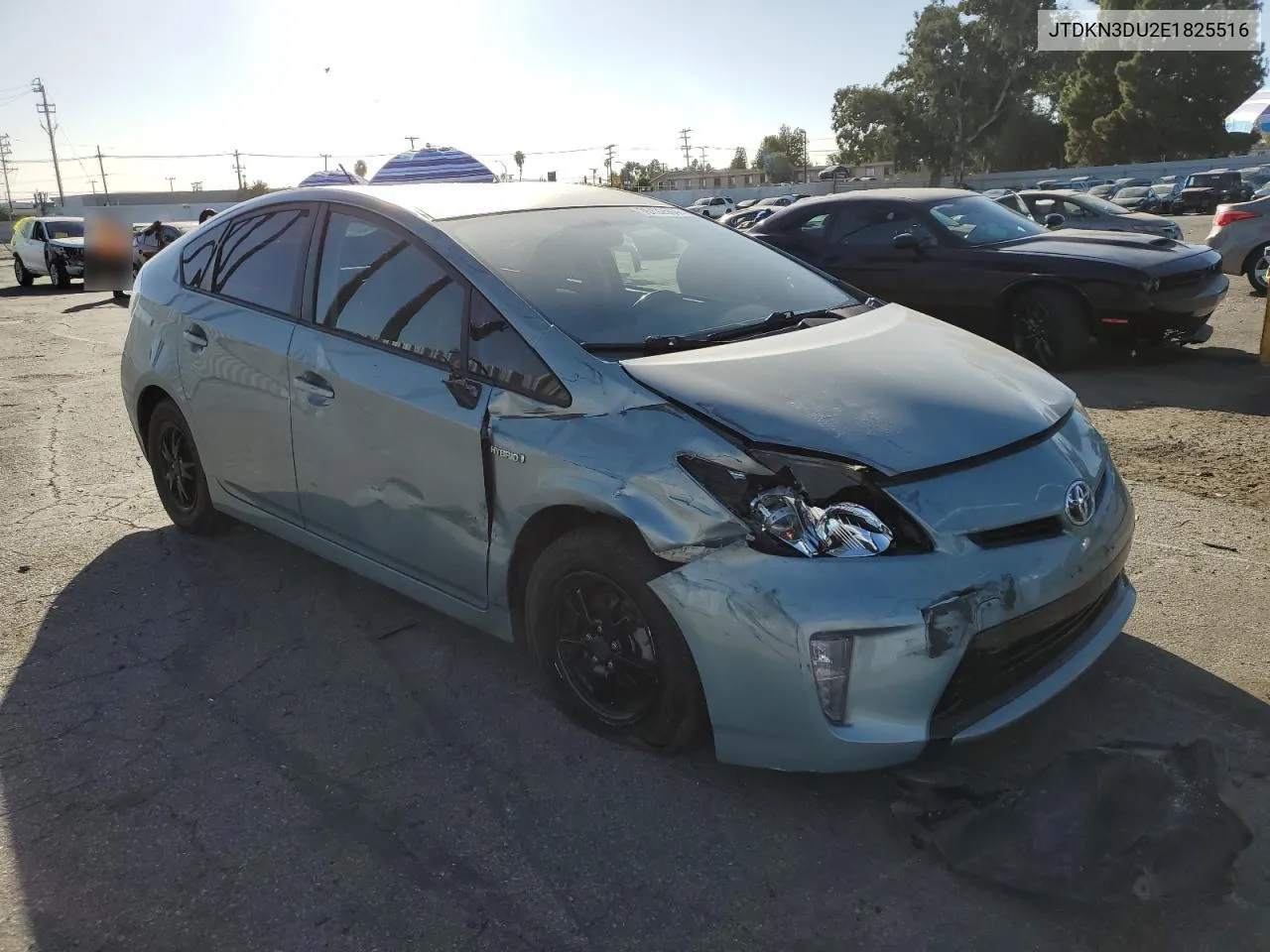 JTDKN3DU2E1825516 2014 Toyota Prius